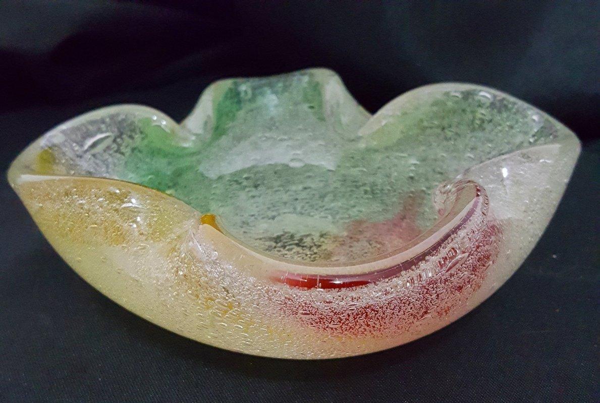 VENTA POR CIERRE Bol de cristal de Murano rojo, amarillo, verde y transparente /Vide-Poche siglo XX en venta