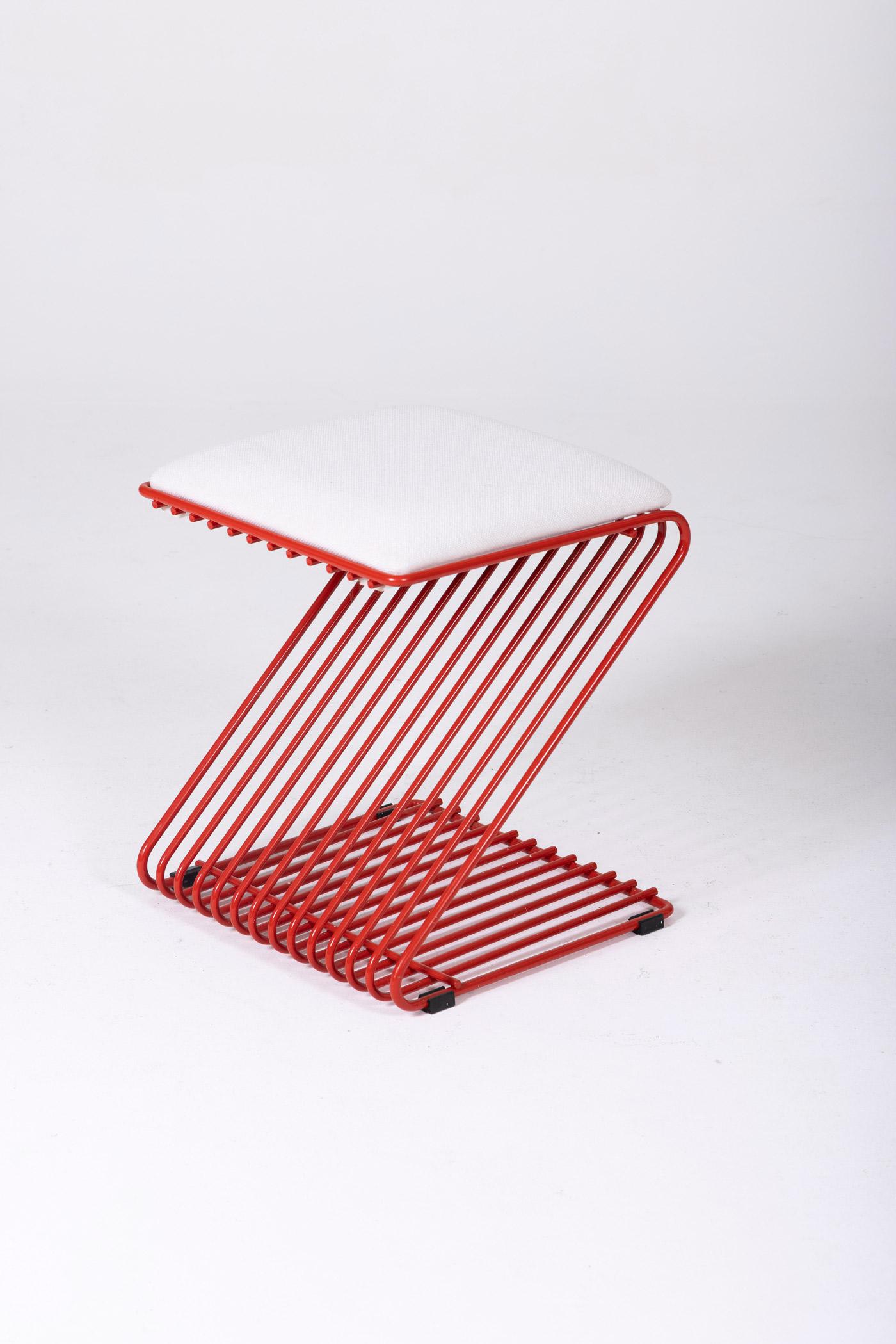 Tabouret rouge 