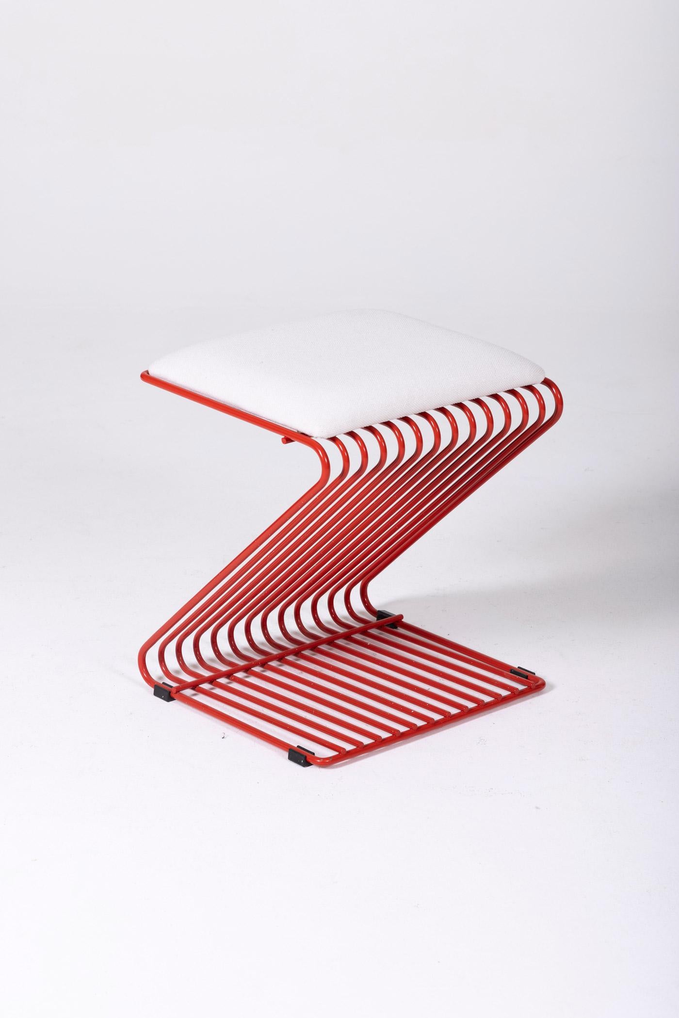 Tabouret rouge 