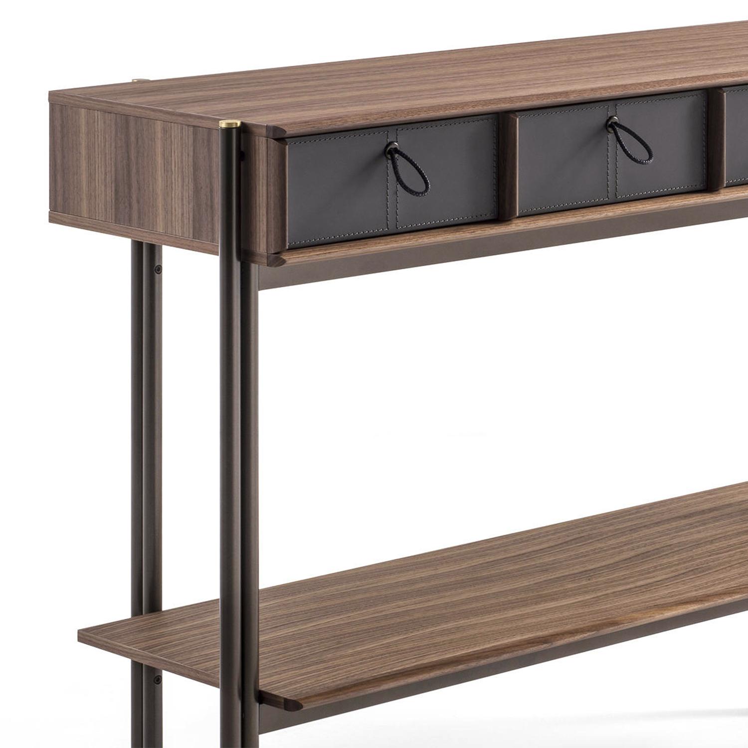 Console table Reda with top structure in solid walnut 
with 4 drawers in genuine leather in dark grey finish
with genuine braided leather handles in black finish.
with low top in solid walnut wood.
With metal legs in bronzed metal with solid brass