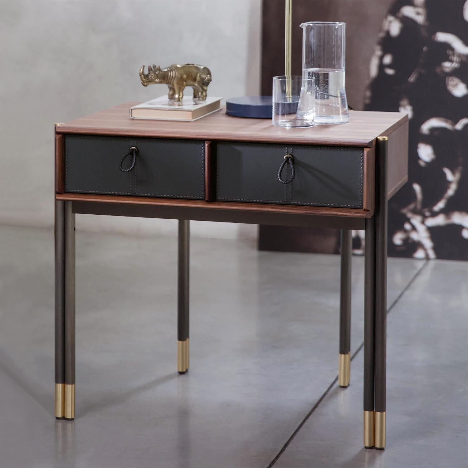 Contemporary Reda Side Table For Sale