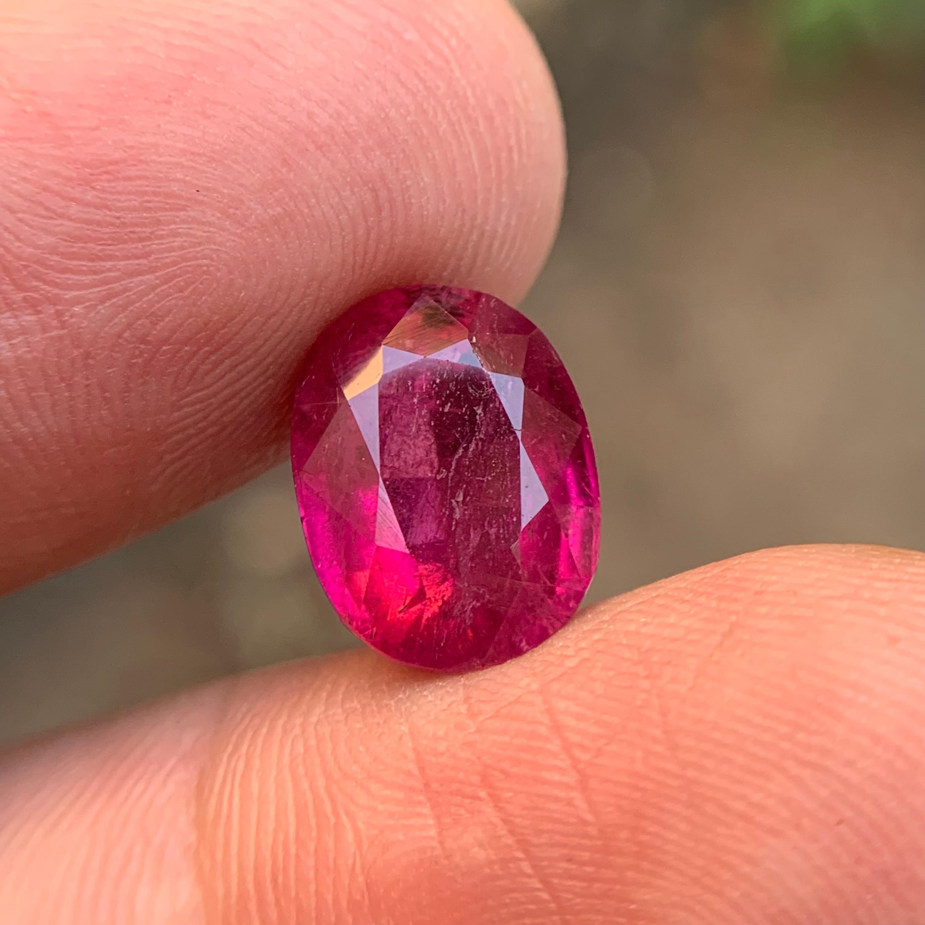 Reddish Hue Vibrant Pink Natural Rubellite Tourmaline Ring Loose Gemstone 6.90Ct In New Condition For Sale In Peshawar, PK