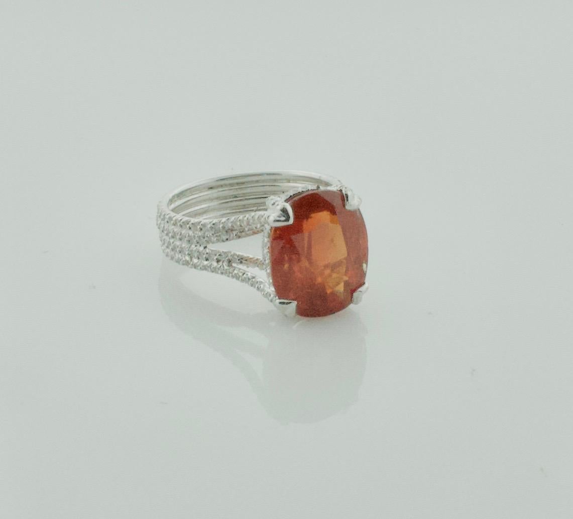 Taille ovale Bague en platine avec diamants et saphir orange rougeâtre de 8,21 carats, sans chaleur en vente