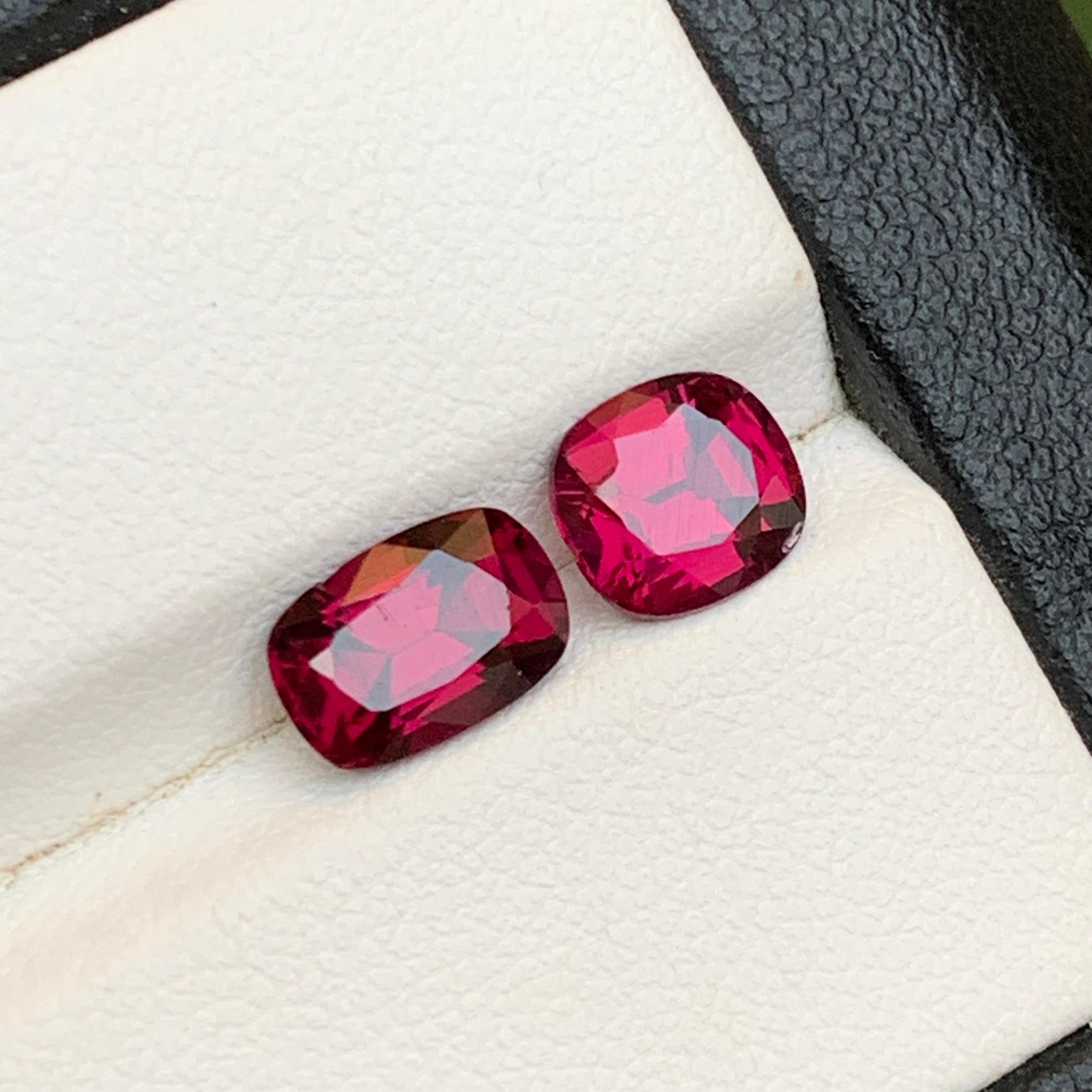 Rötlich-rosa nat�ürlicher Granat lose Edelsteine für Ring, Ohrringe, Halskettenanhänger, Armbänder oder jede andere Schmuckfassung - Ovalschliff!

💎 EDELSTEINART: Granat
⚖️ GEWICHT: 3,40 Karat
🪚 FORM & SCHNITT: Ovaler Schliff
📏 GRÖSSE (MM): 
1,56