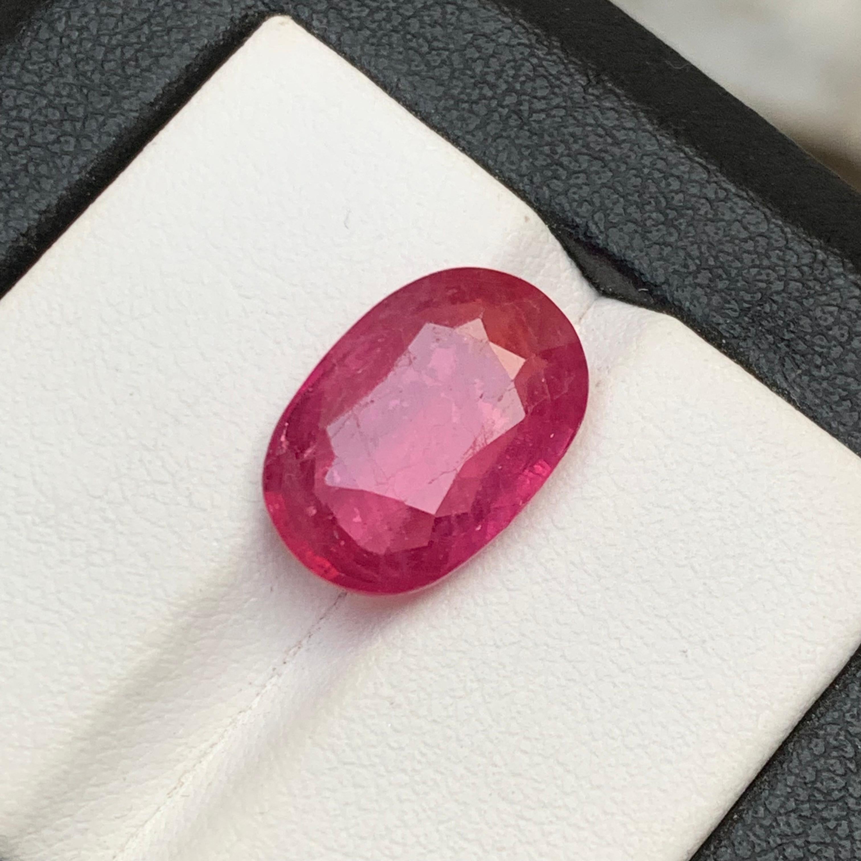 Rubelita turmalina natural rosa rojizo gema suelta 8 ct joya ovalada de cojín Modernista en venta