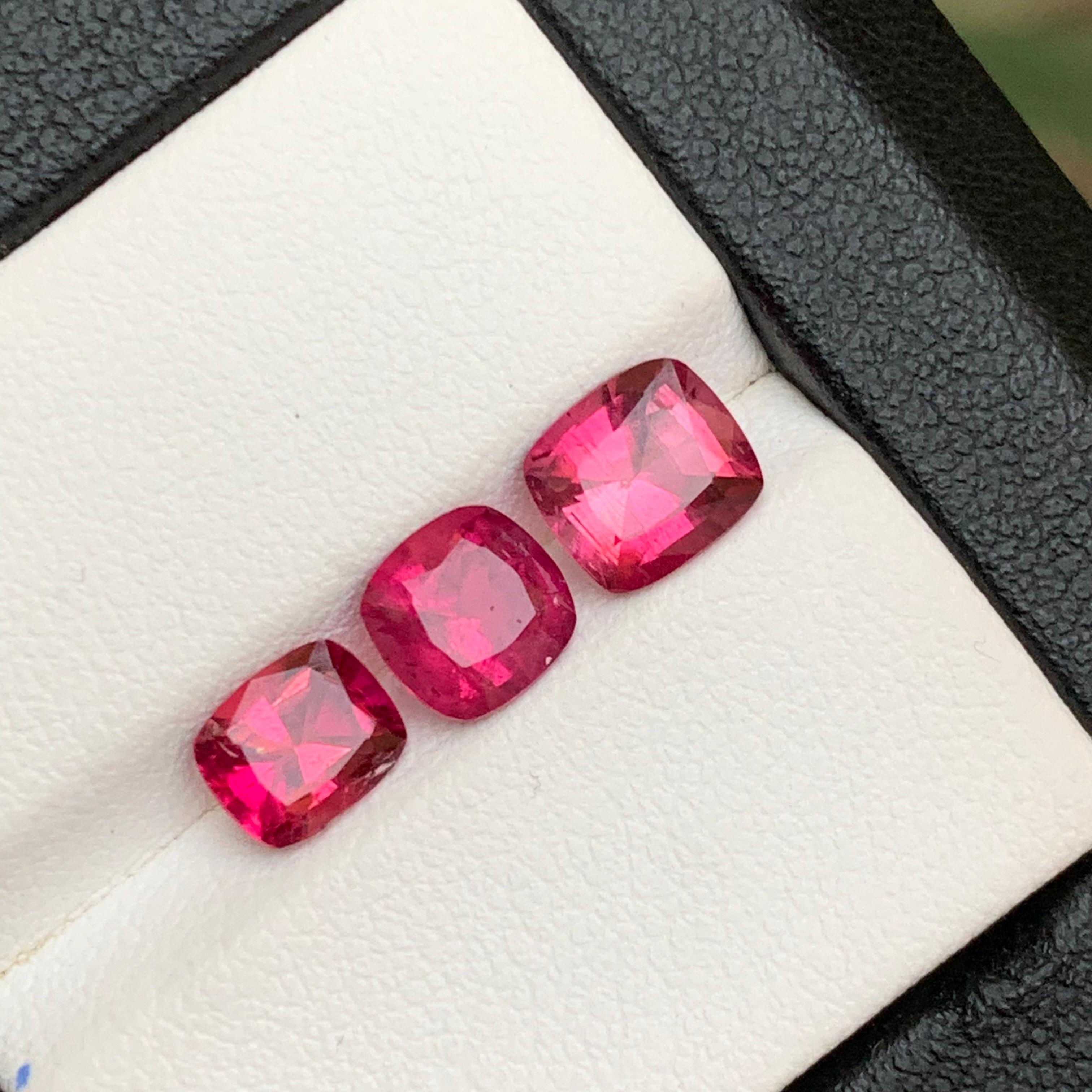 Gemme sciolte di tormalina rubellite naturale rosa rossastra 3,20 carati a cuscino - Gioielli in vendita 6
