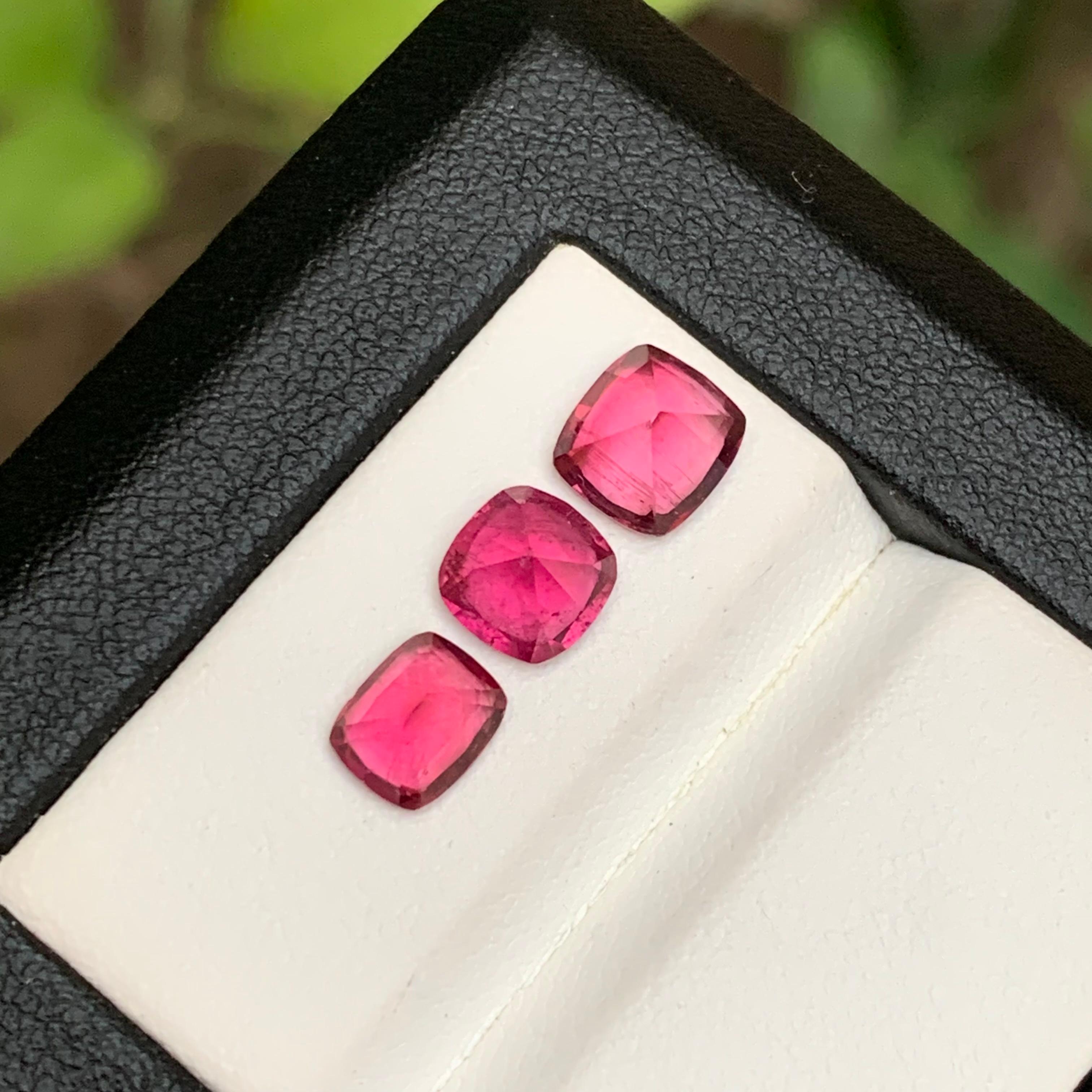 da uomo o donna Gemme sciolte di tormalina rubellite naturale rosa rossastra 3,20 carati a cuscino - Gioielli in vendita