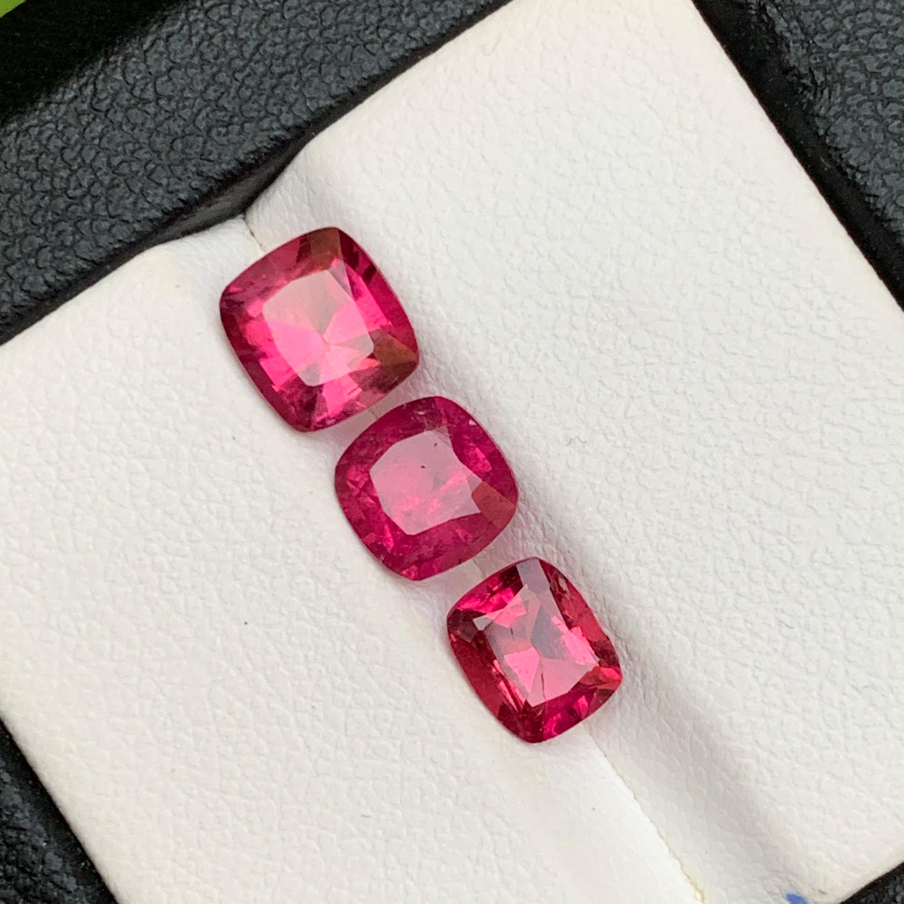 Gemme sciolte di tormalina rubellite naturale rosa rossastra 3,20 carati a cuscino - Gioielli in vendita 2