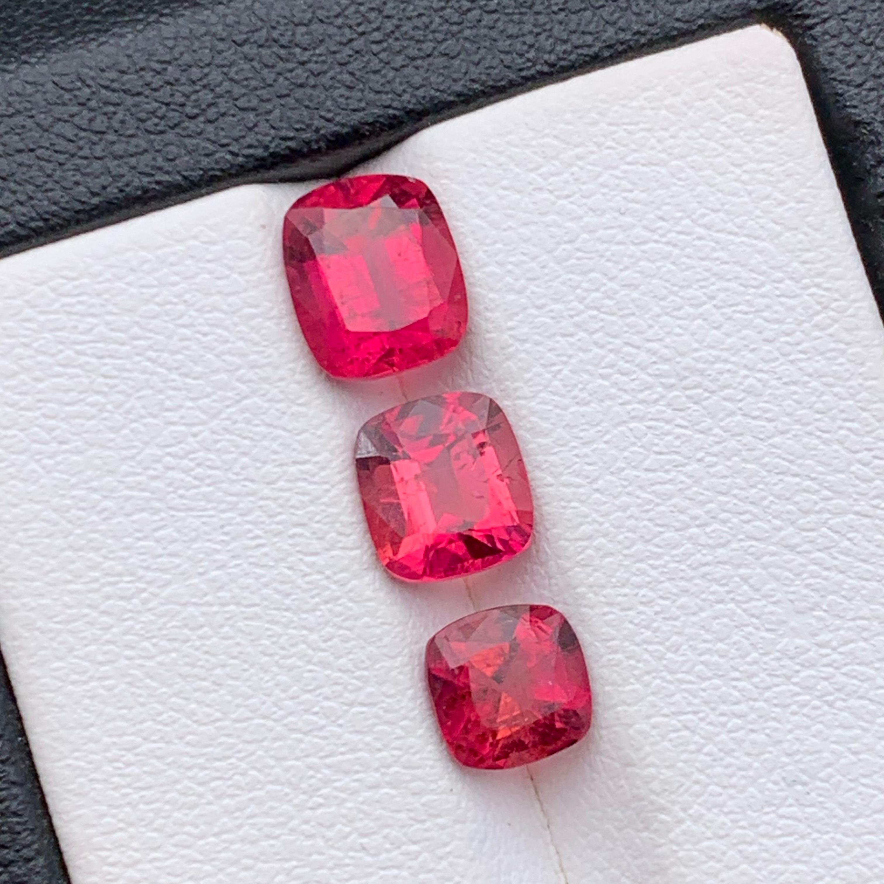 Reddish Pink Natural Rubellite Tourmaline Loose Gemstones 4.45 Ct Cushion-Jewel For Sale 4