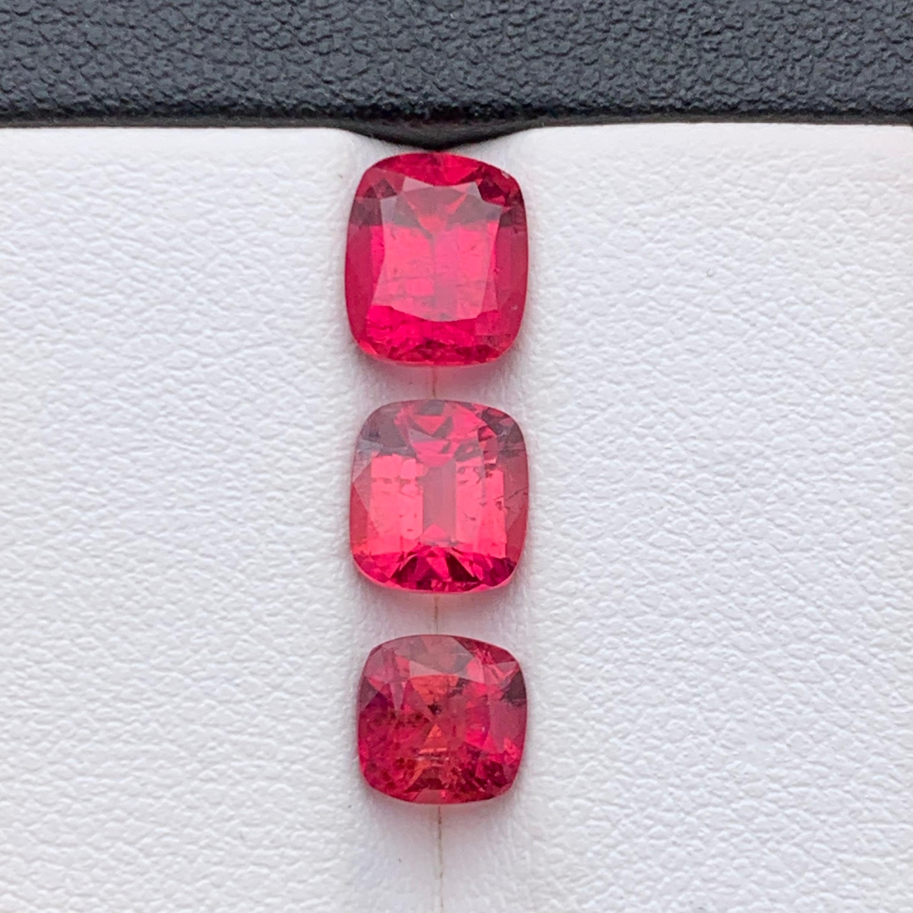 Women's or Men's Reddish Pink Natural Rubellite Tourmaline Loose Gemstones 4.45 Ct Cushion-Jewel For Sale