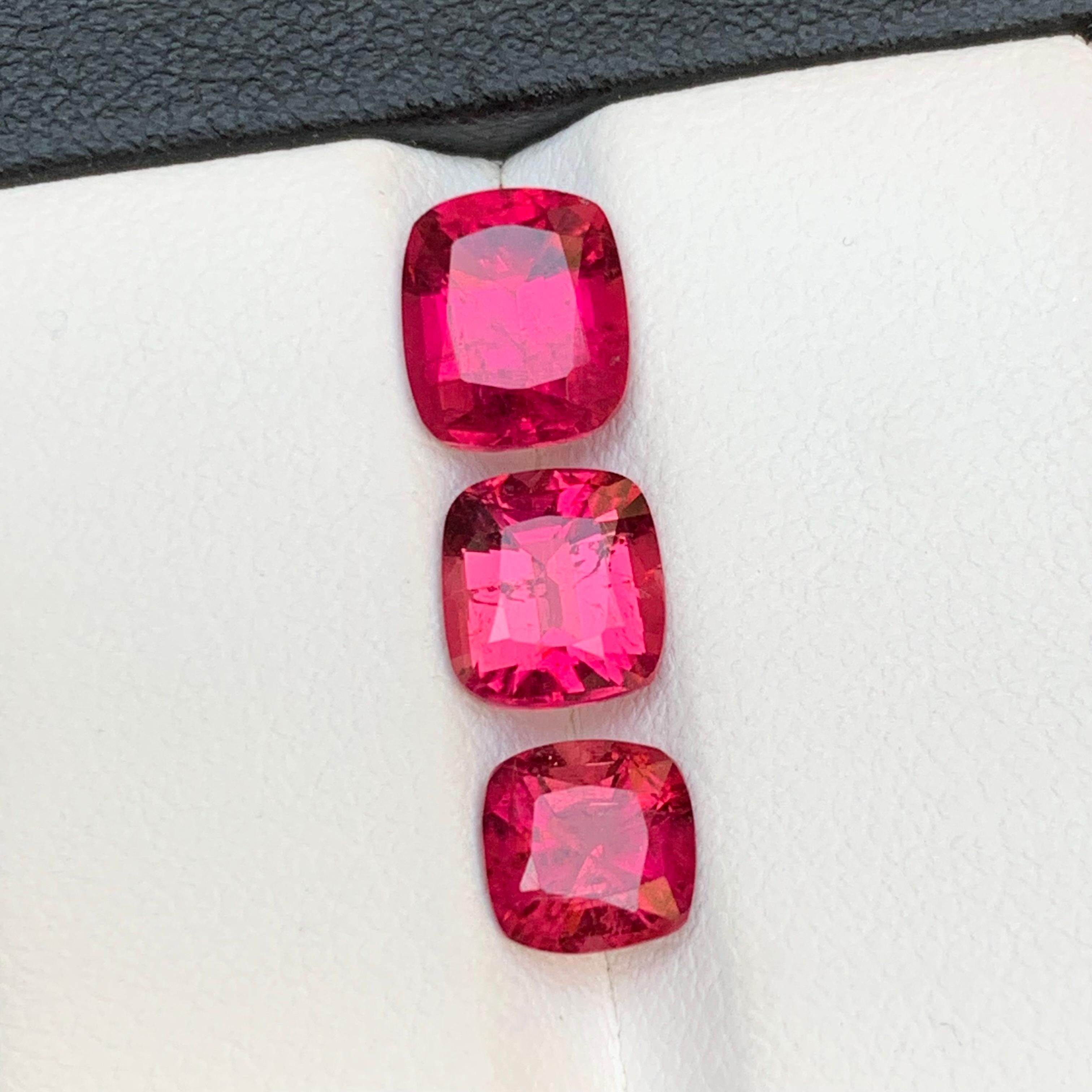 Reddish Pink Natural Rubellite Tourmaline Loose Gemstones 4.45 Ct Cushion-Jewel For Sale 3