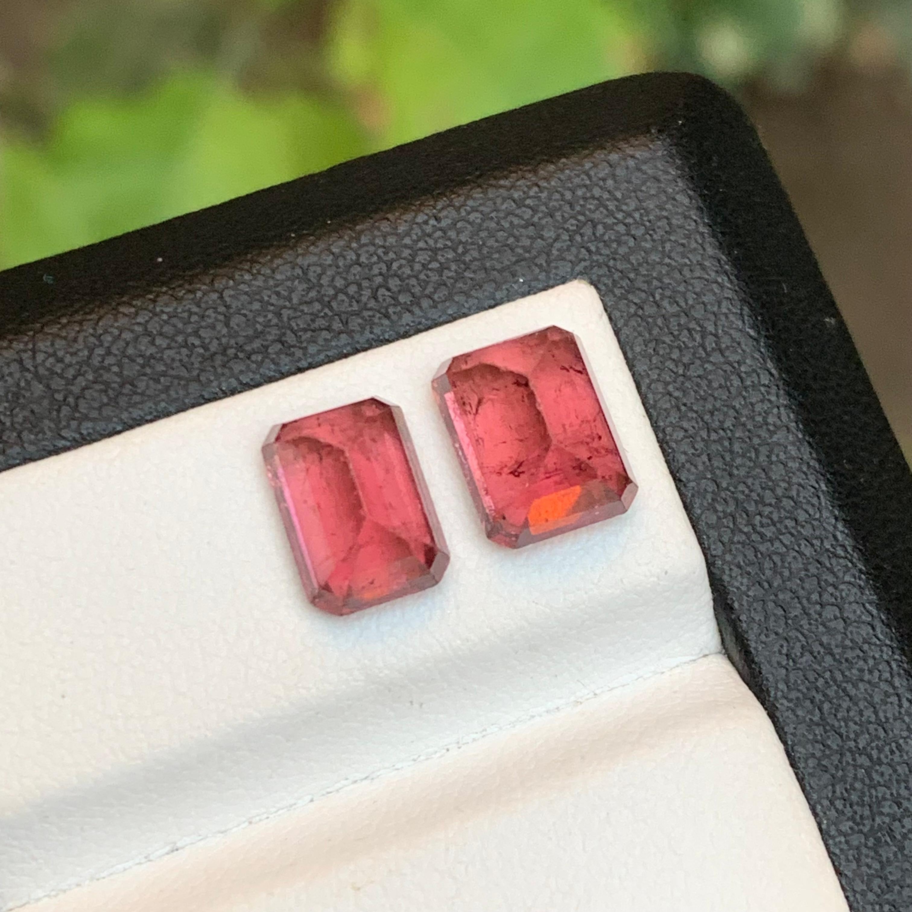 Gemme sciolte di tormalina rubellite naturale rosa rossastra da 6,10 carati con taglio smeraldo In condizioni Nuovo in vendita a Peshawar, PK