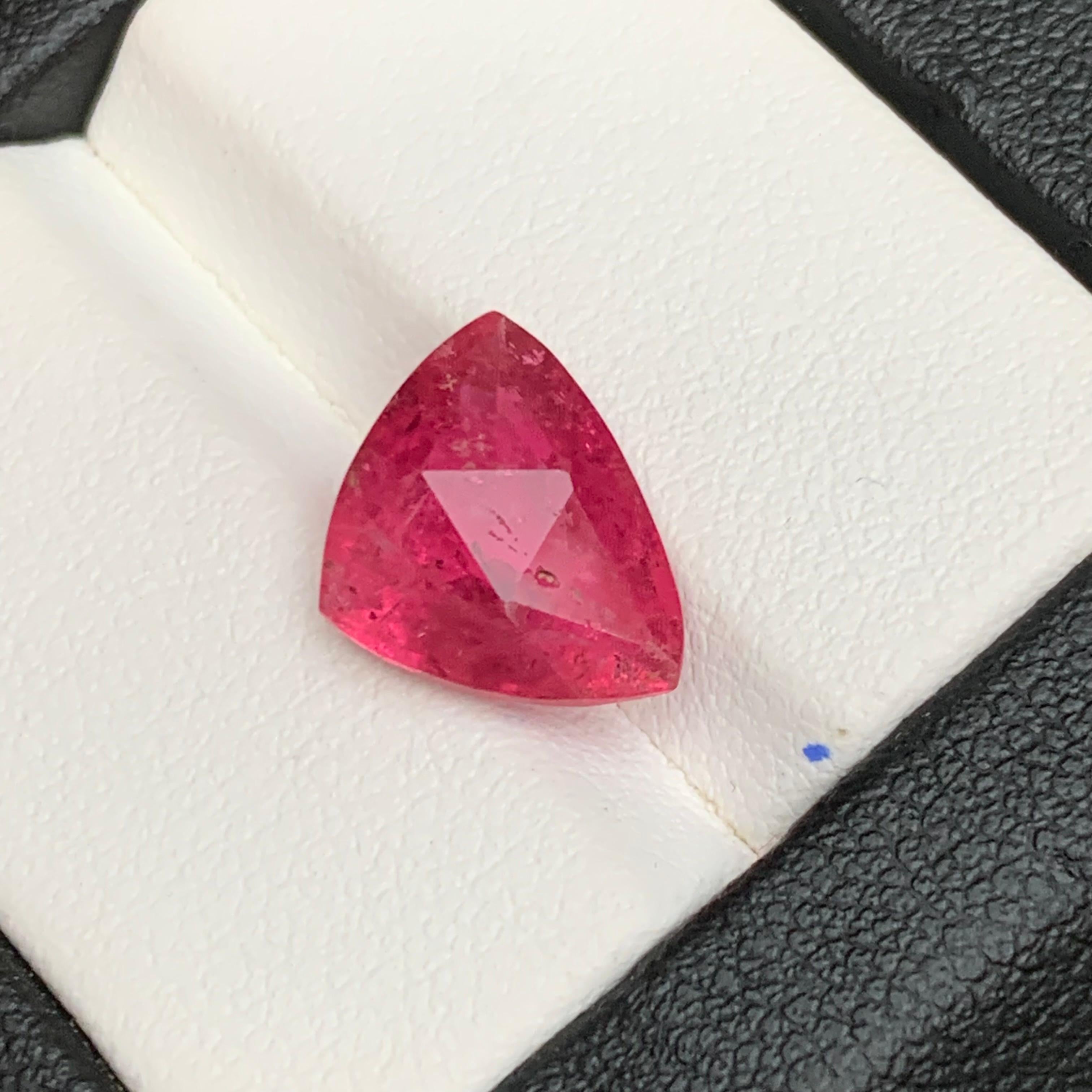 Reddish Pink Natural Rubellite Tourmaline Necklace Pendant Loose Gemstone 3.95Ct In New Condition For Sale In Peshawar, PK