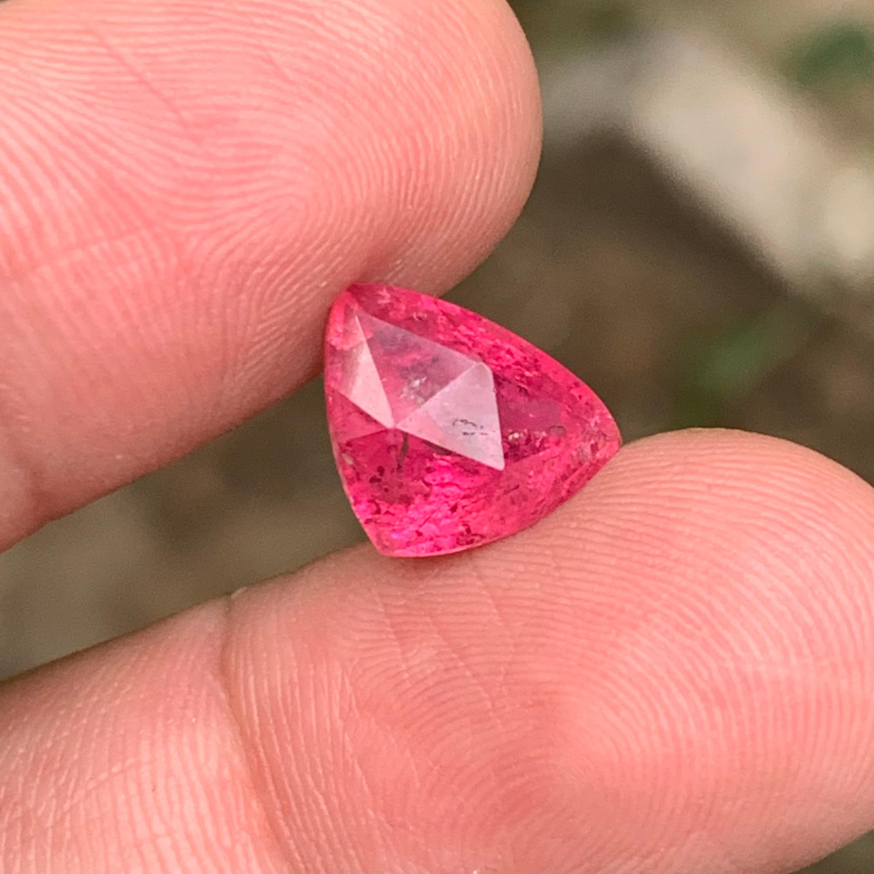 Reddish Pink Natural Rubellite Tourmaline Necklace Pendant Loose Gemstone 3.95Ct For Sale 1