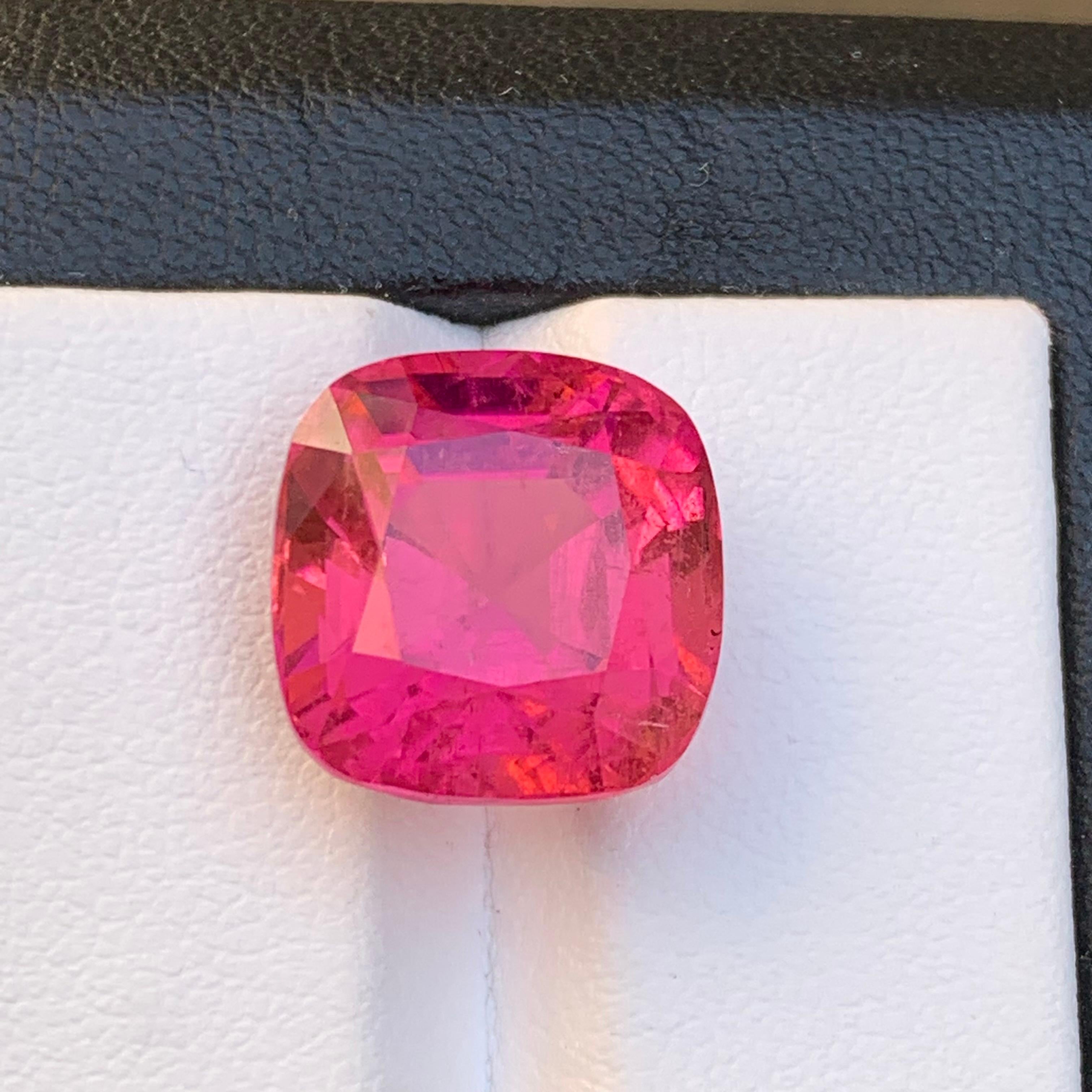 Anello con tormalina rubellite naturale rosa rossastra 13.2 carati taglio cuscino in vendita 6