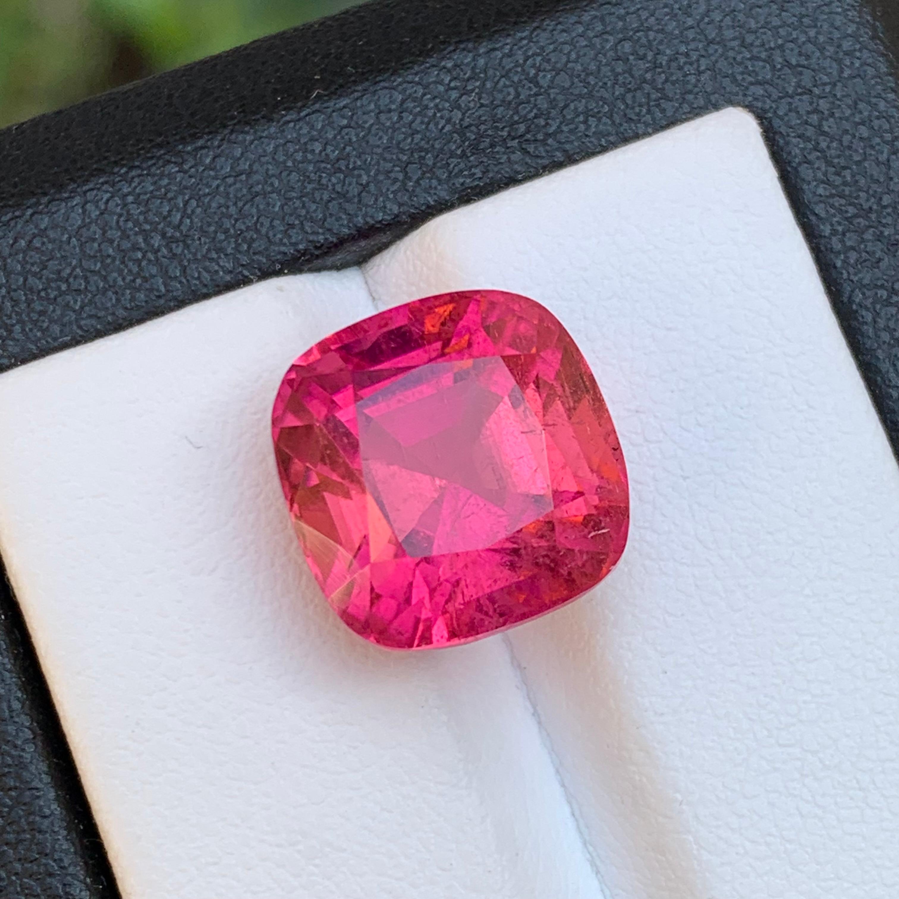 Anello con tormalina rubellite naturale rosa rossastra 13.2 carati taglio cuscino in vendita 7