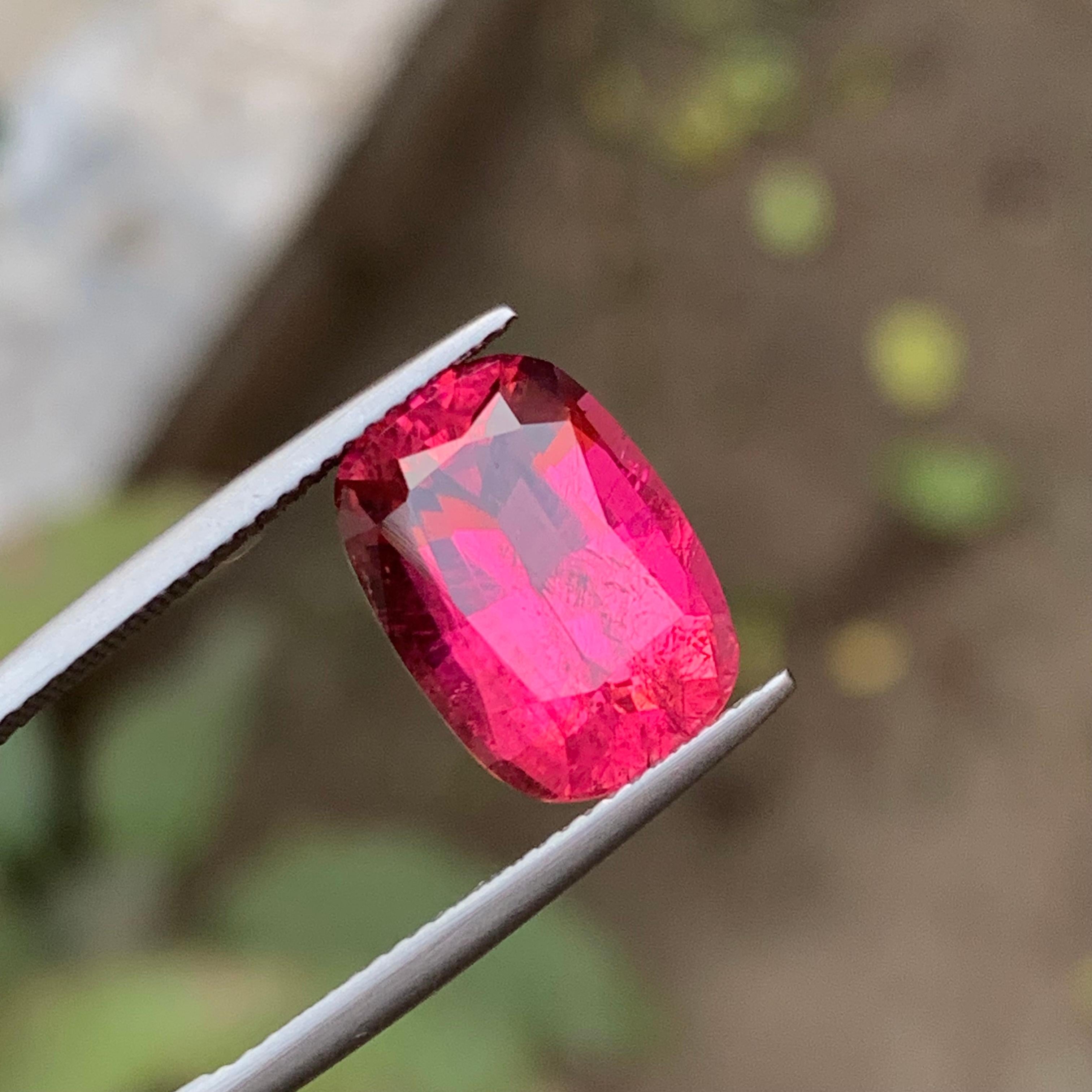 Anillo de turmalina rubelita natural rosa rojizo Gema suelta 6.65Ct talla cojín en venta 2