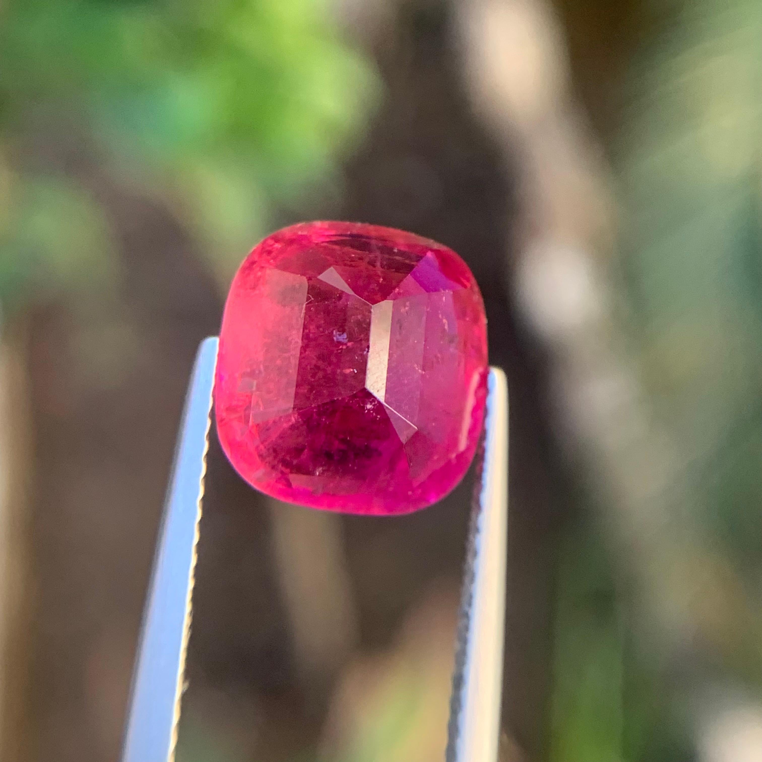 Anillo de turmalina rubelita natural rosa rojizo Gema suelta 7.05Ct talla cojín en venta 6
