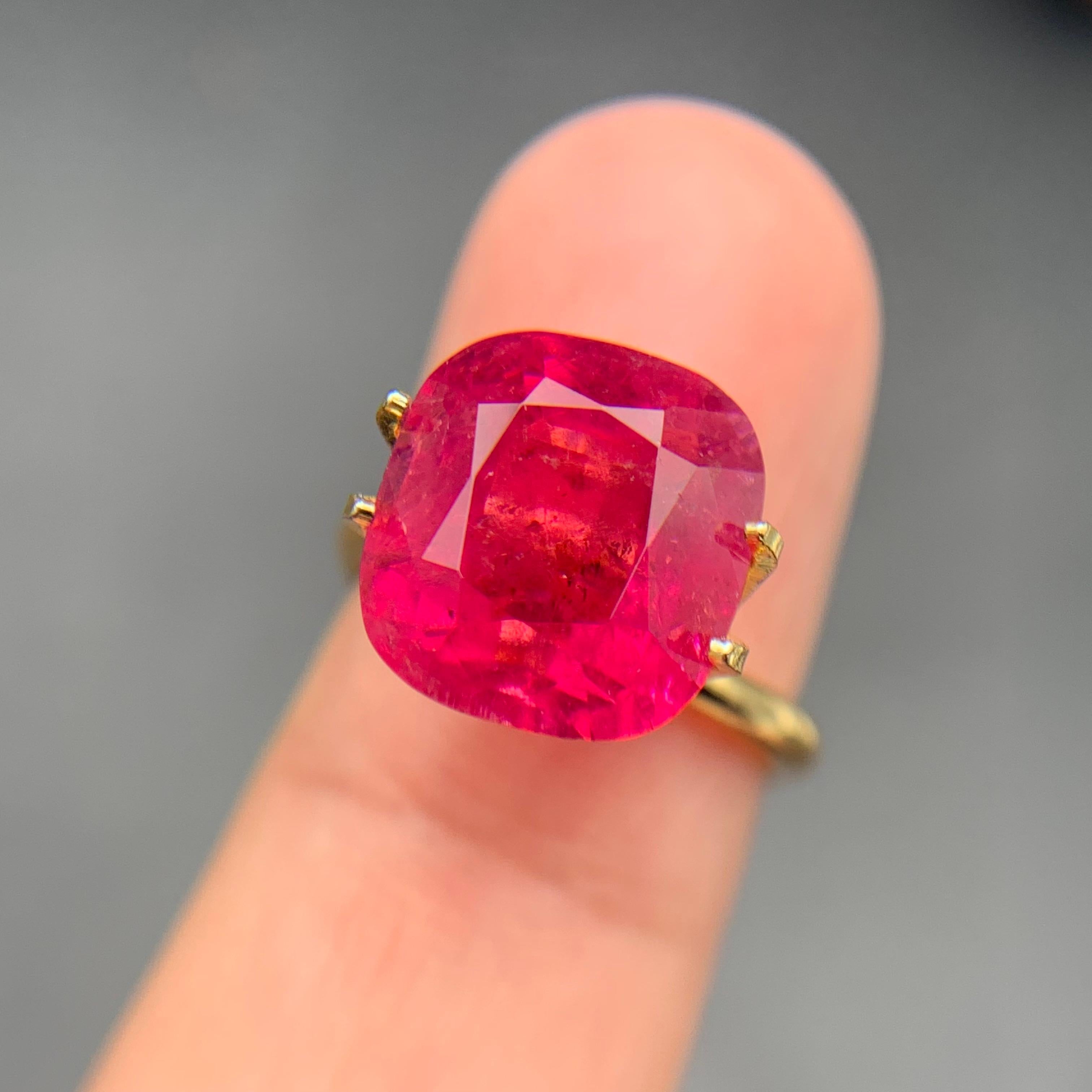 Anillo de turmalina rubelita natural rosa rojizo Gema suelta 7.05Ct talla cojín en venta 7