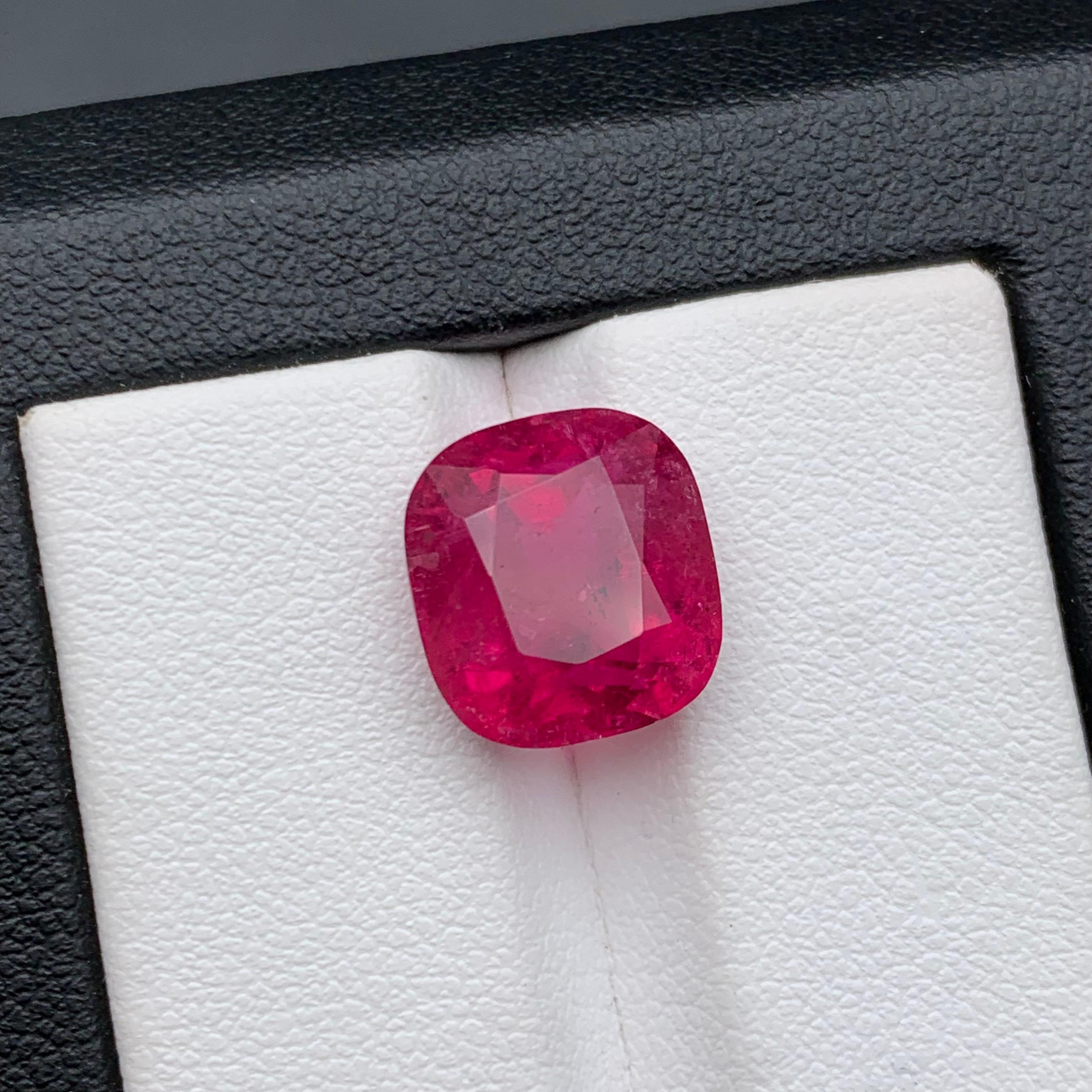 Anillo de turmalina rubelita natural rosa rojizo Gema suelta 7.05Ct talla cojín en venta 1