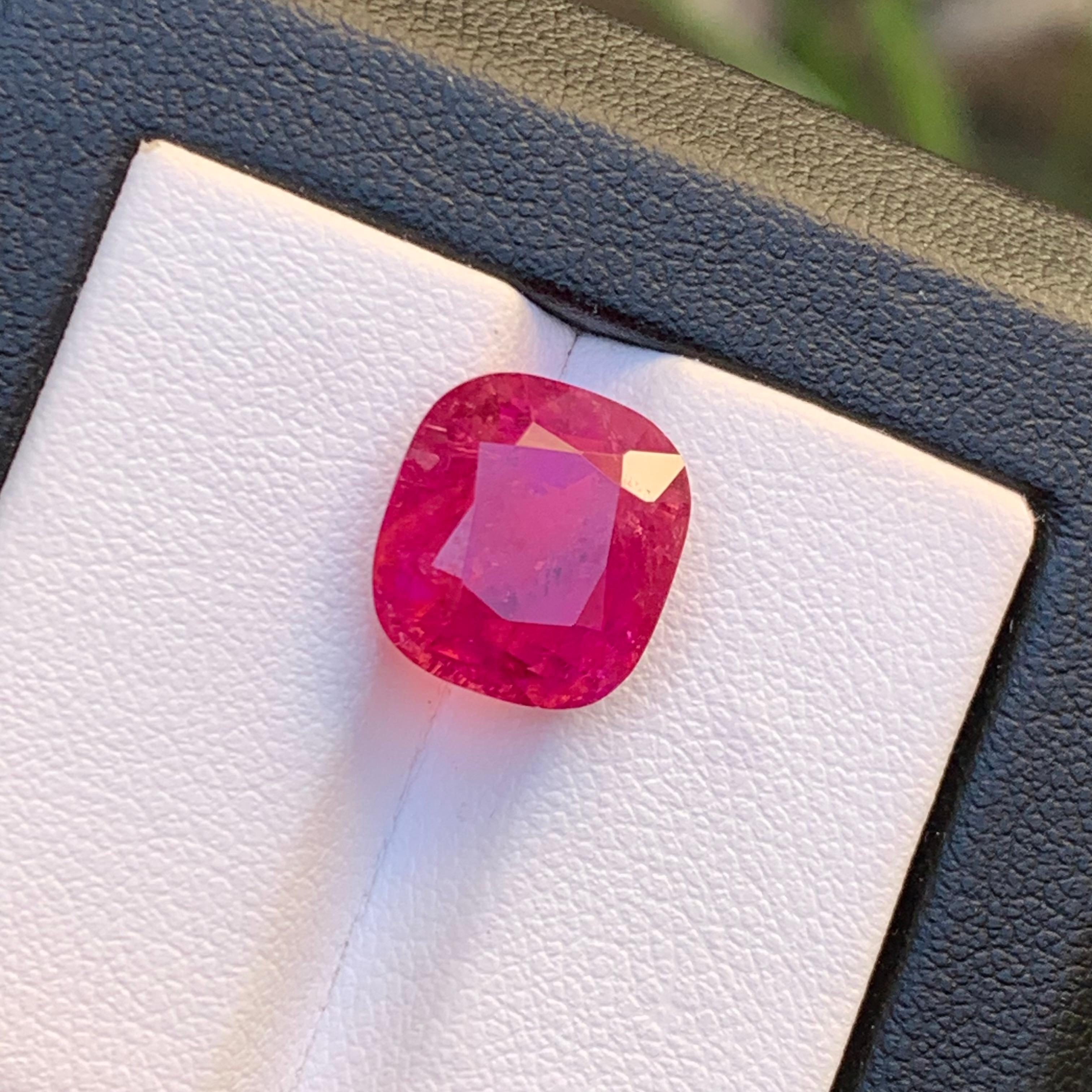 Anillo de turmalina rubelita natural rosa rojizo Gema suelta 7.05Ct talla cojín en venta 3