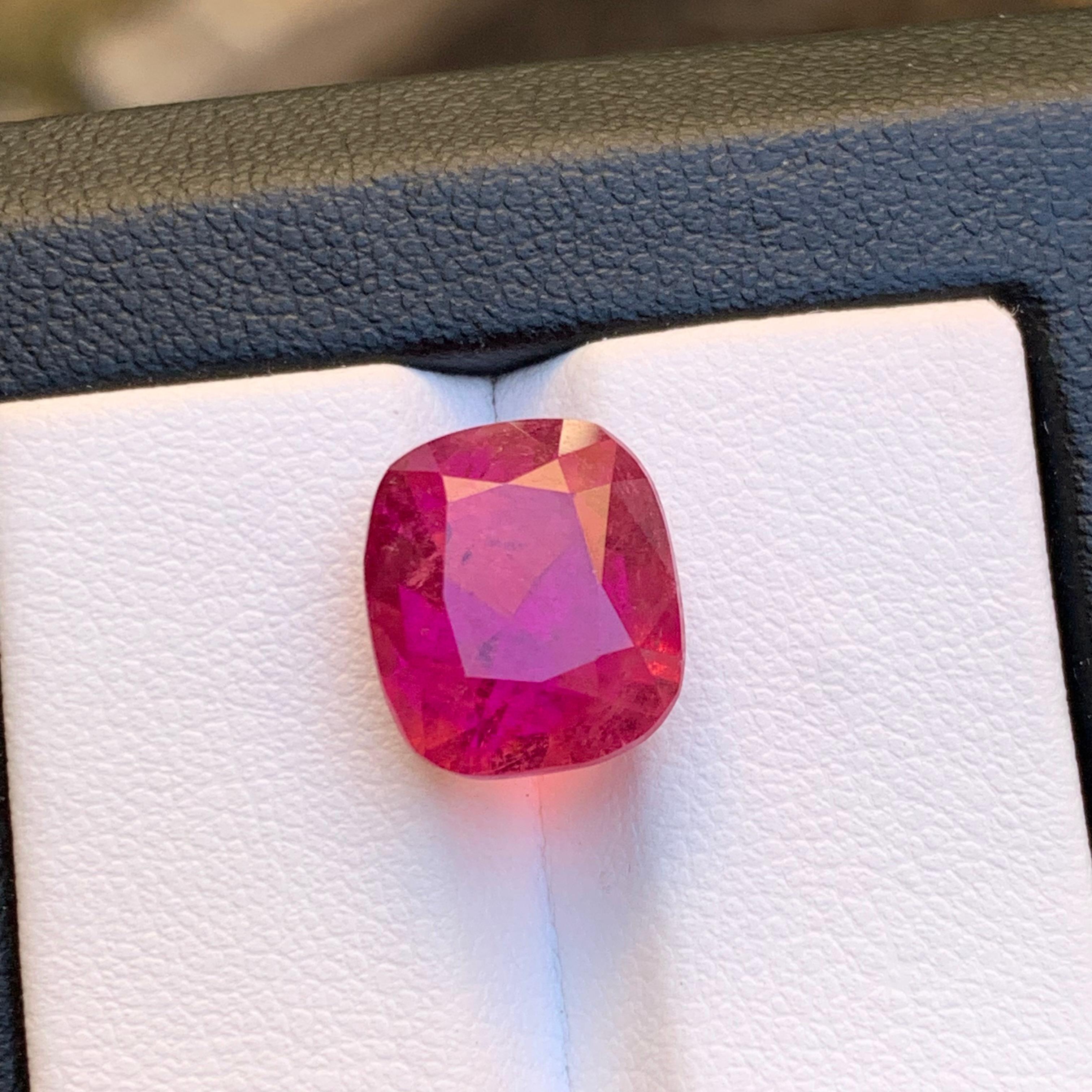 Anillo de turmalina rubelita natural rosa rojizo Gema suelta 7.70Ct talla cojín en venta 6