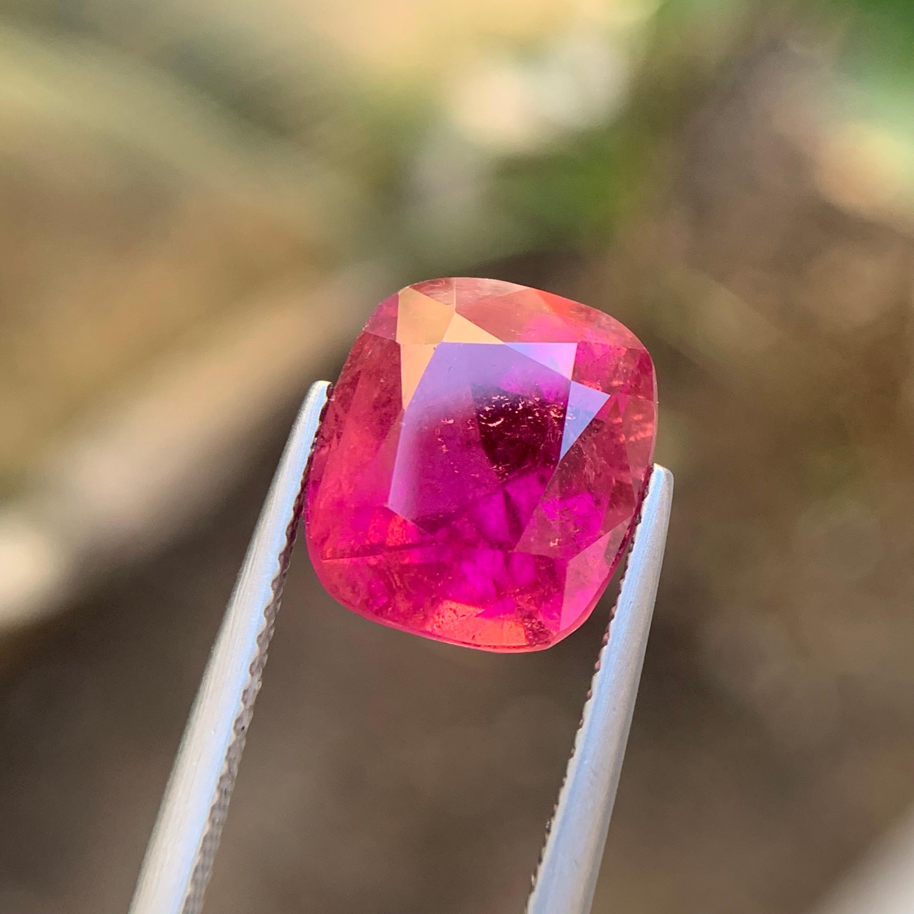 Anillo de turmalina rubelita natural rosa rojizo Gema suelta 7.70Ct talla cojín en venta 3
