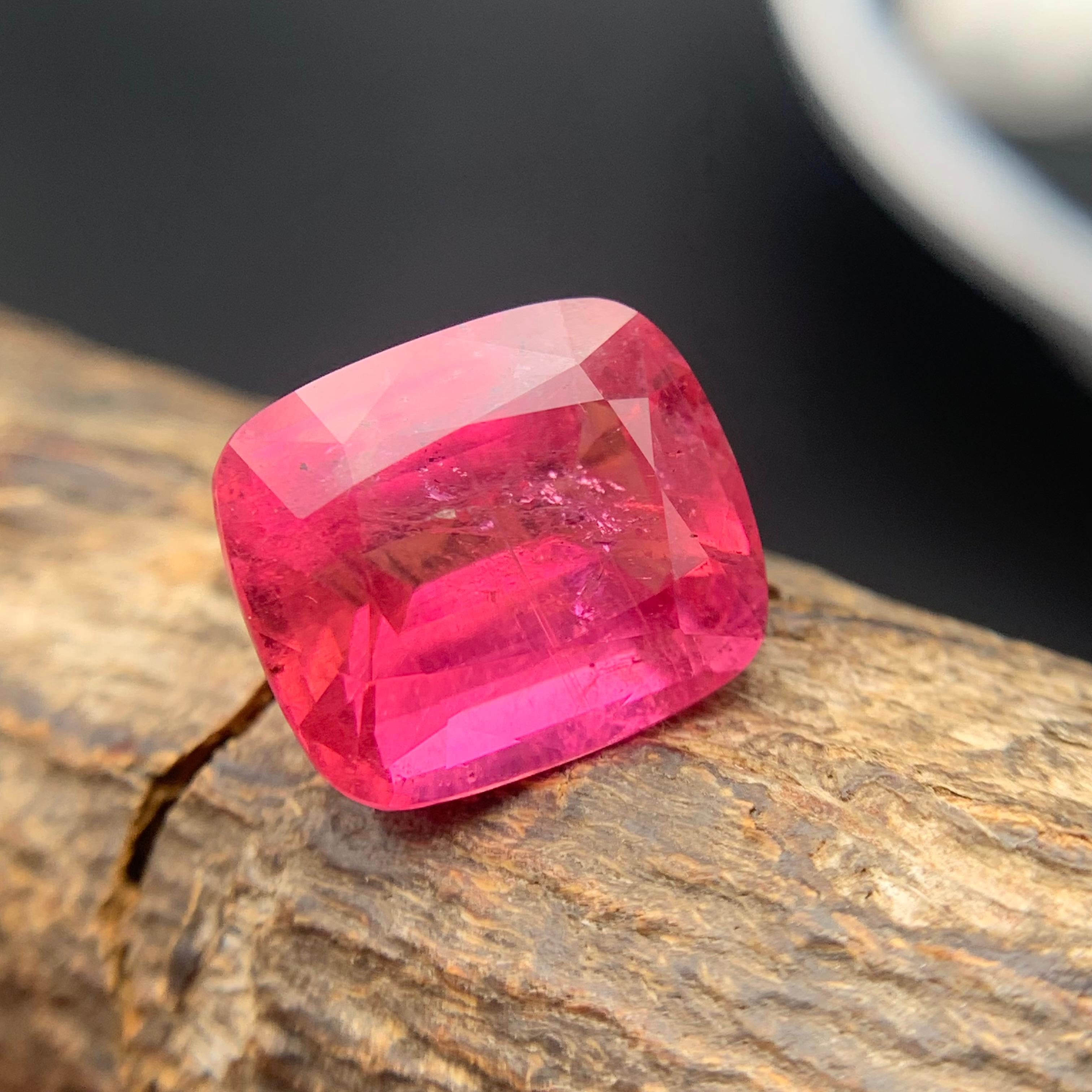 da uomo o donna Anello con tormalina rubellite naturale rosa rossastra 8.45 carati taglio cuscino in vendita