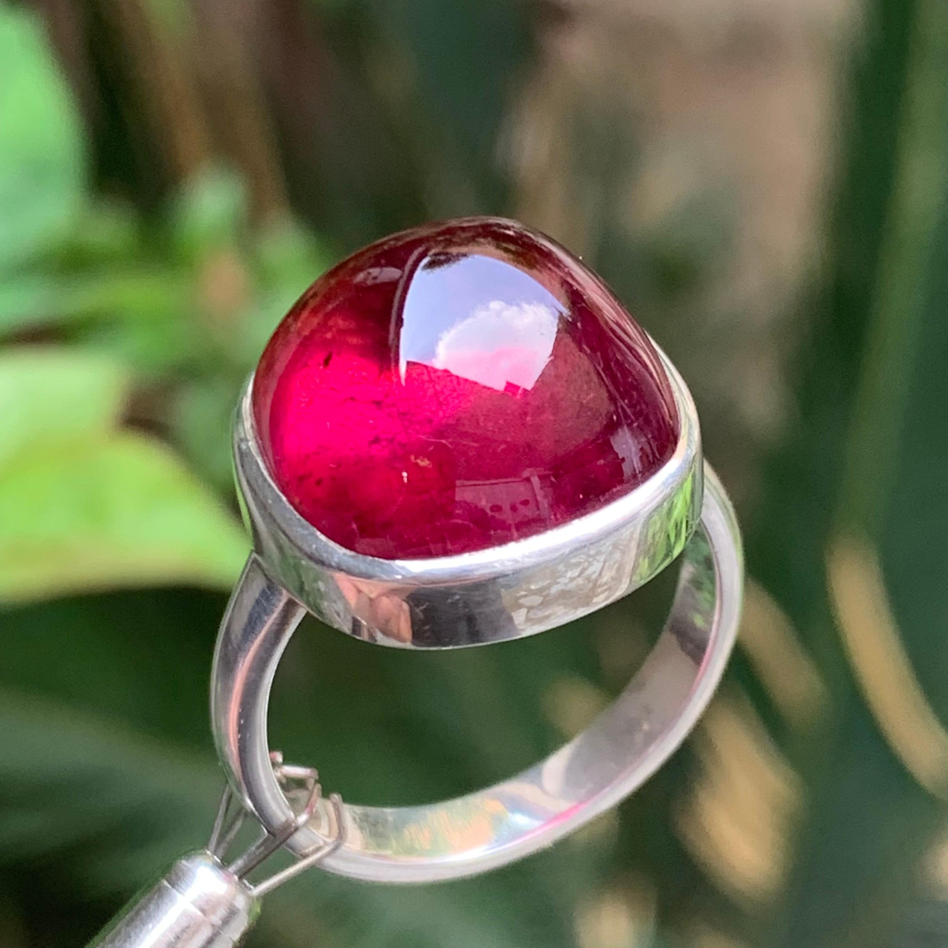 Reddish Pink Rubellite Tourmaline Sugarloaf Cabochon Gemstone Silver Ring-9.5 US In New Condition For Sale In Peshawar, PK