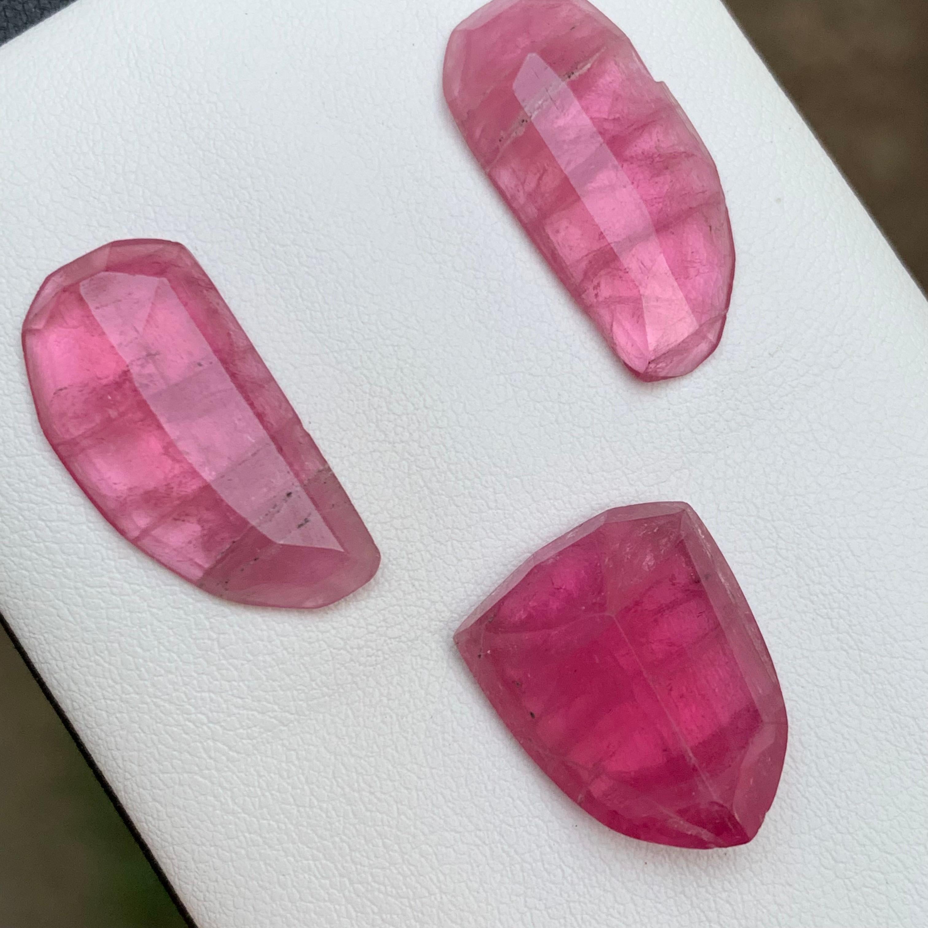 Modernista Orecchini e collana con tormalina rosa rossastra Pietre preziose 38,95 Ct Rosecuts in vendita