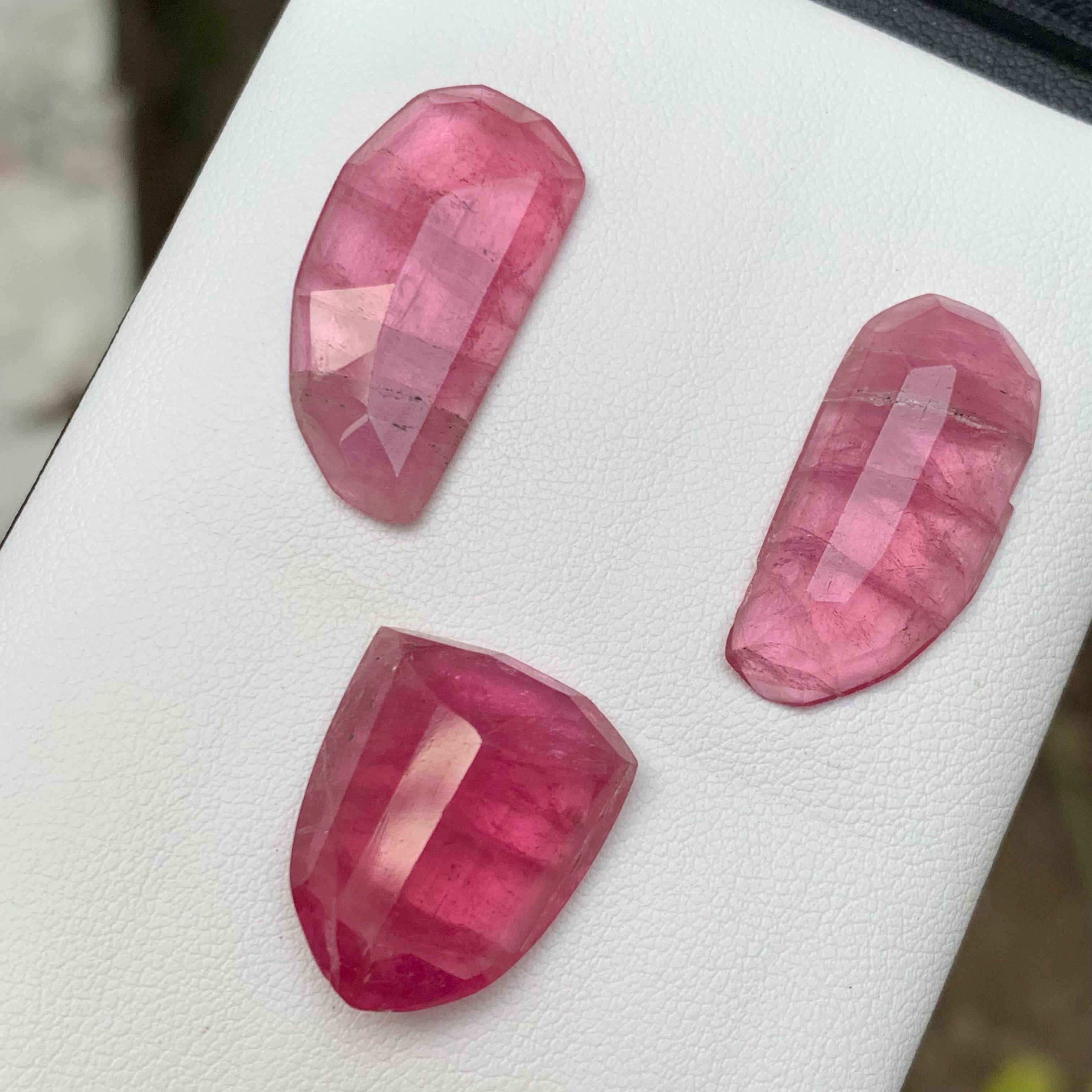 Taglio a rosa Orecchini e collana con tormalina rosa rossastra Pietre preziose 38,95 Ct Rosecuts in vendita