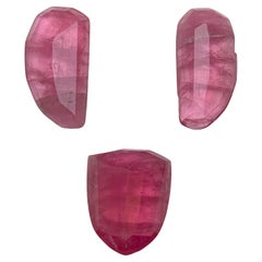 Ohrringe & Halskette mit rotem, rosa Turmalin und Anhänger mit Edelsteinen im Rosenschliff von 38,95 Karat
