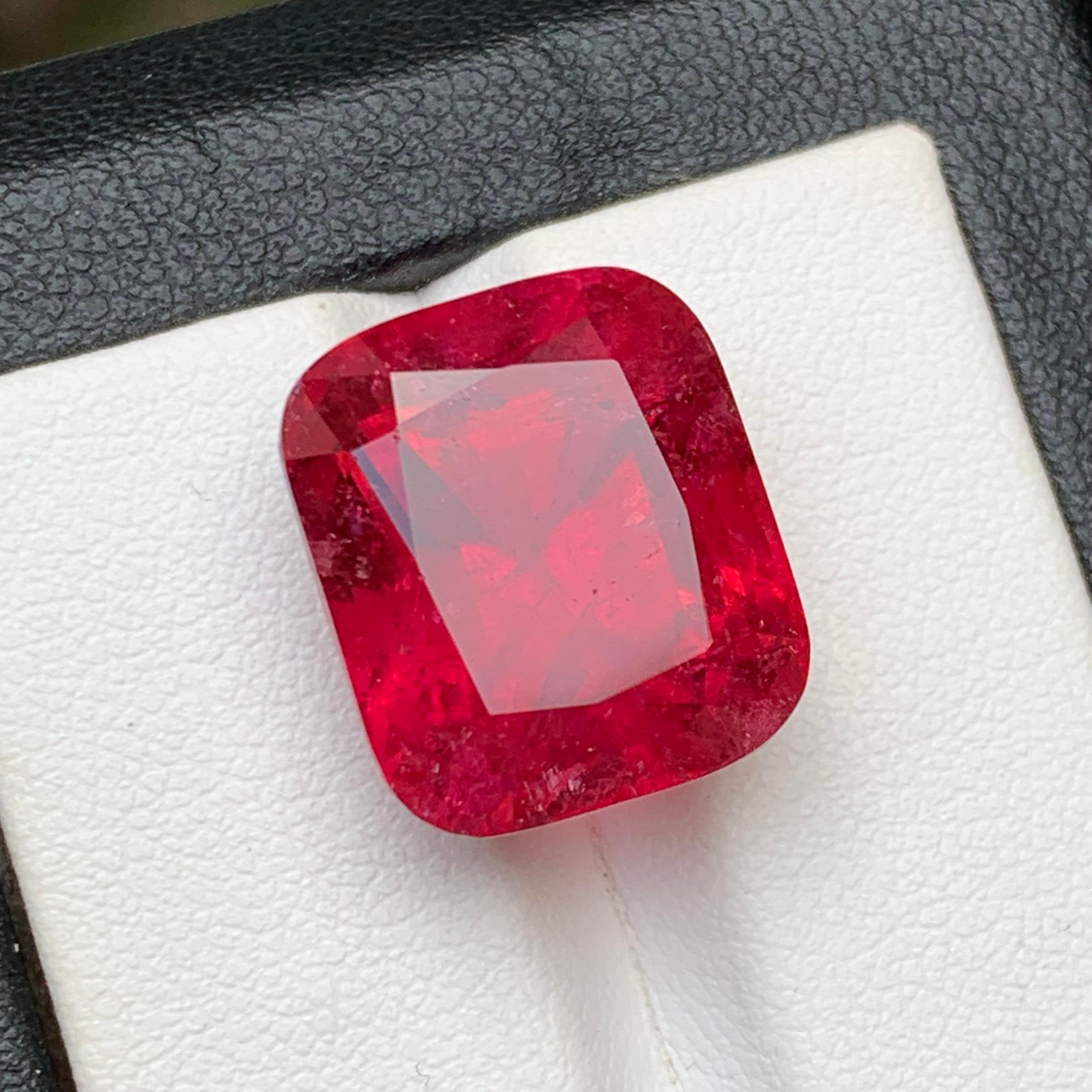 Reddish Vivid Pink Natural Rubellite Tourmaline Loose Gemstone for Ring, Necklace Pendant or any other Jewelry Setting from Kunar, Afghanistan!!
 
💎 GEMSTONE TYPE: Rubellite Tourmaline
⚖️ WEIGHT: 19.55 Carats
🪚 SHAPE & CUT: Cushion Cut
📏 SIZE