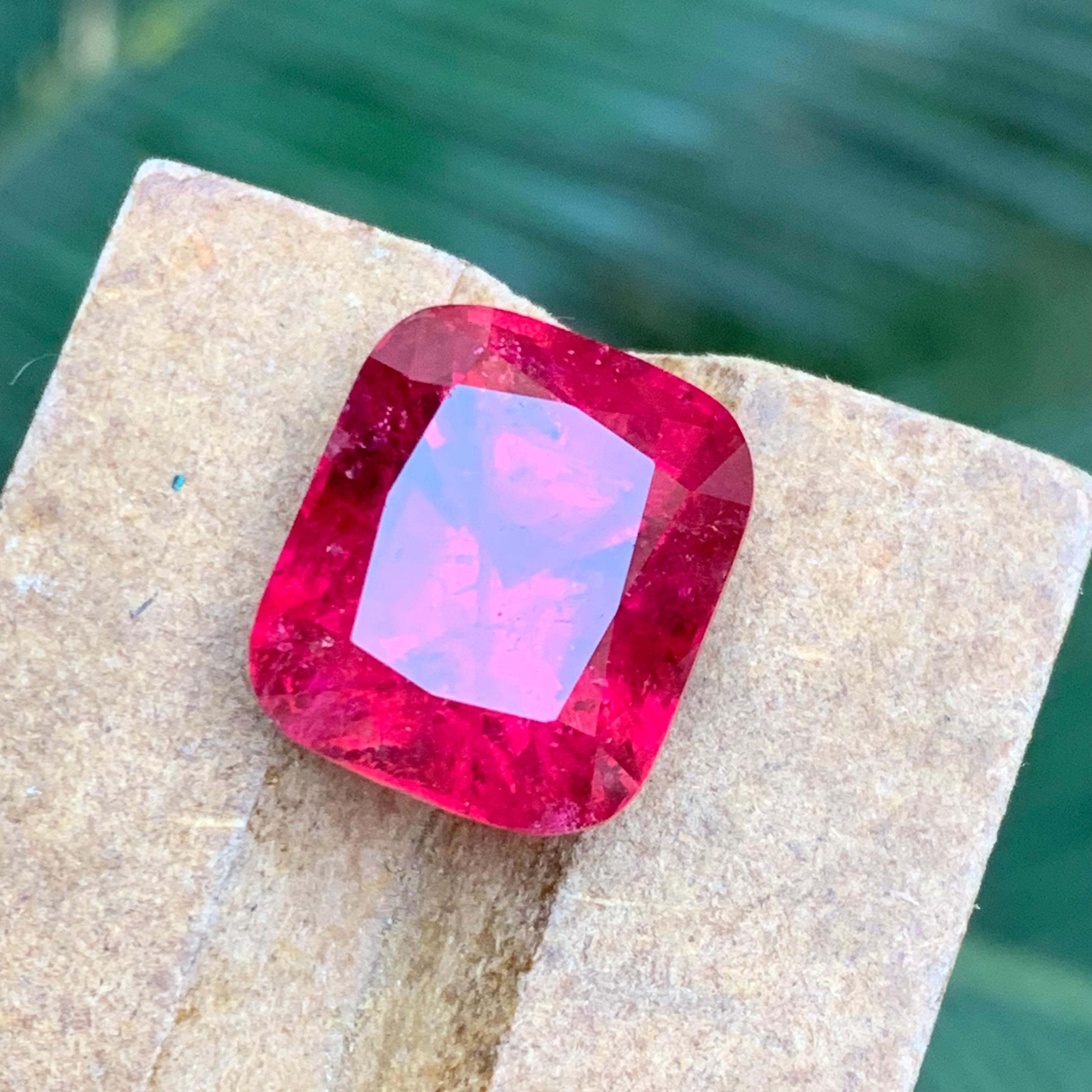 Women's or Men's Reddish Vivid Pink Natural Rubellite Tourmaline Loose Gemstone 19.55 Ct Cushion