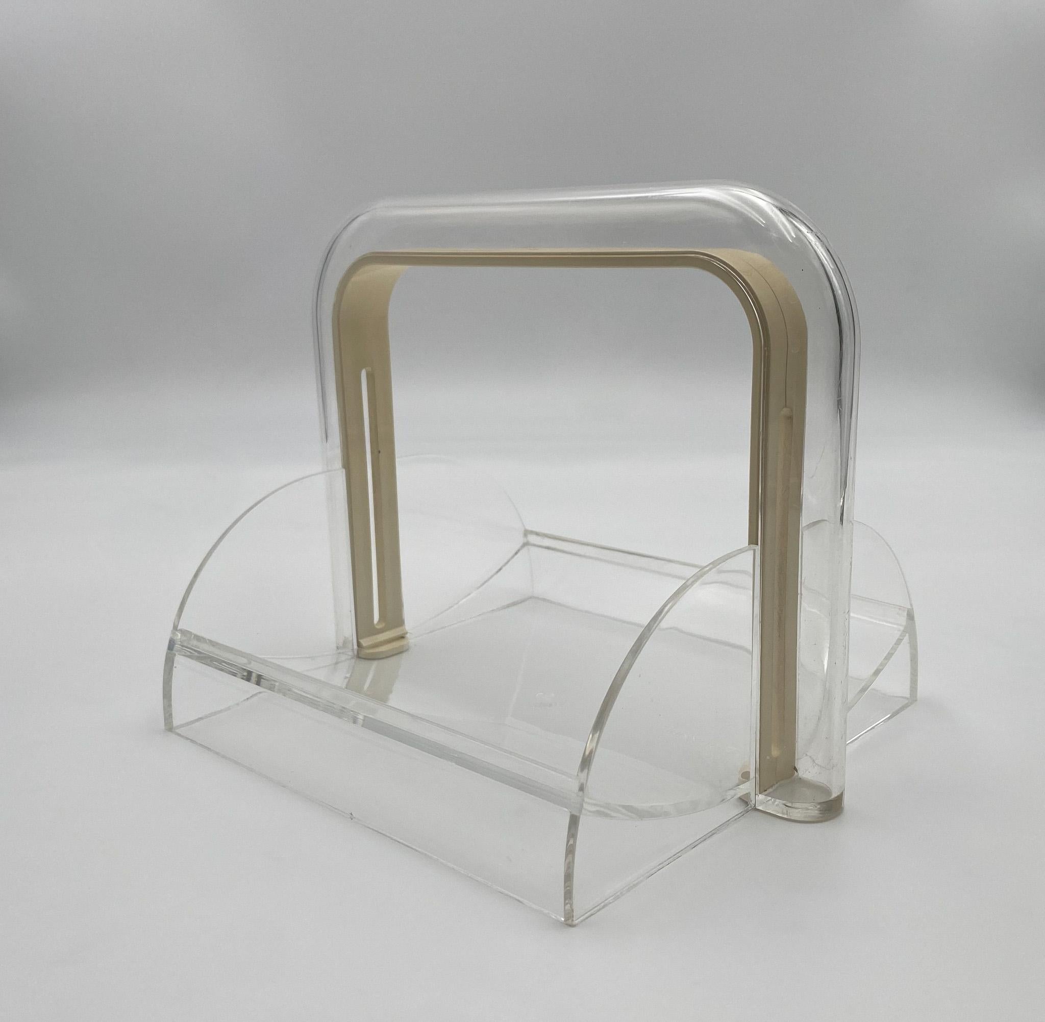Rede Guzzini Postmodern Acrylic Napkin Holder, Italy, 1980's In Good Condition For Sale In San Juan Capistrano, CA