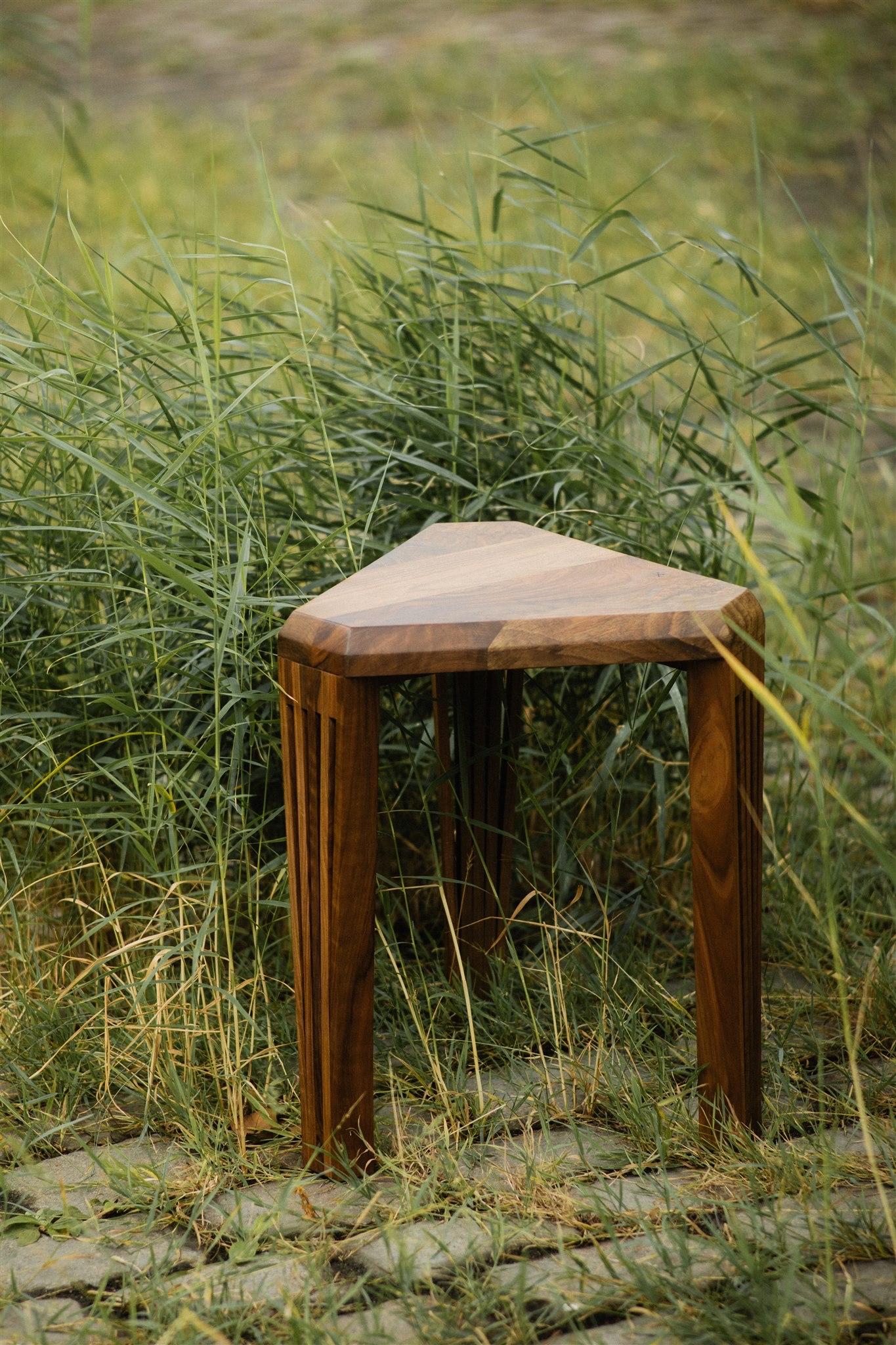 XXIe siècle et contemporain Tabouret rond Redemption par Albert Potgieter Designs en vente