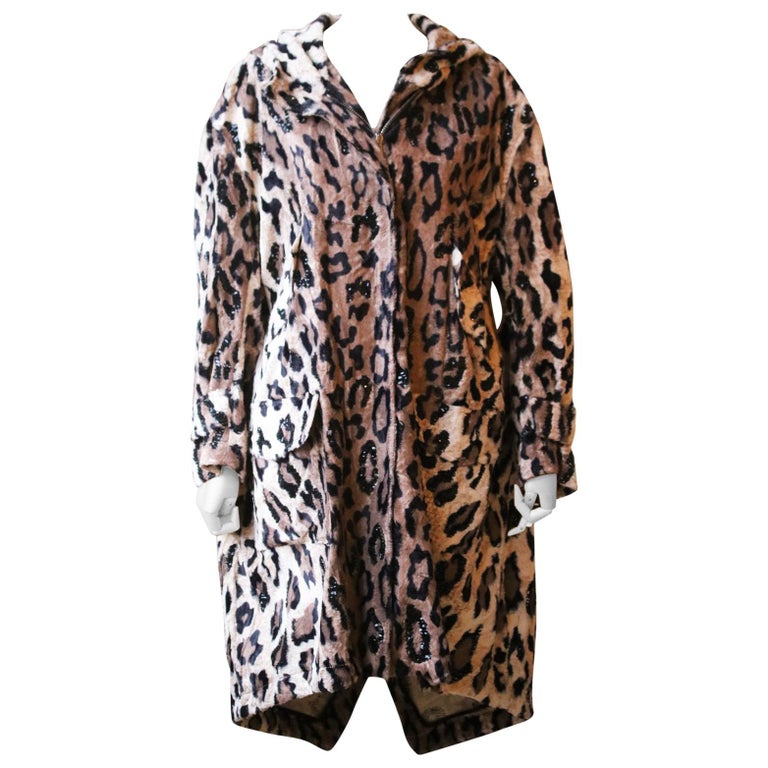 LOVE TREE Leopard Pattern Faux Fur Parka (Women's Size M) polyester brown type Vintage Second Hand main image 1