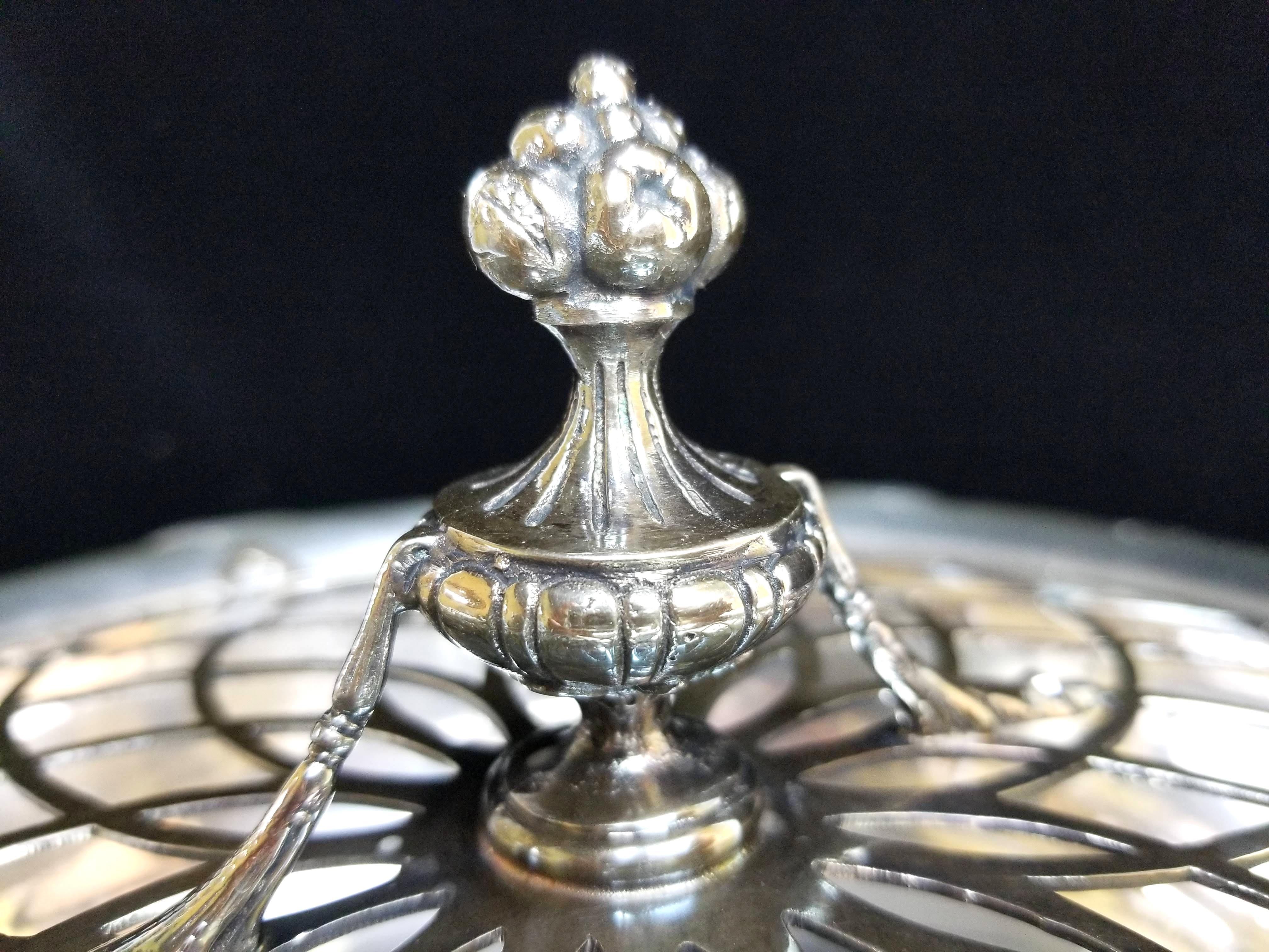 Redlich Antique Sterling Silver Art Nouveau Centrepiece Bowl with Liner and Lid For Sale 3