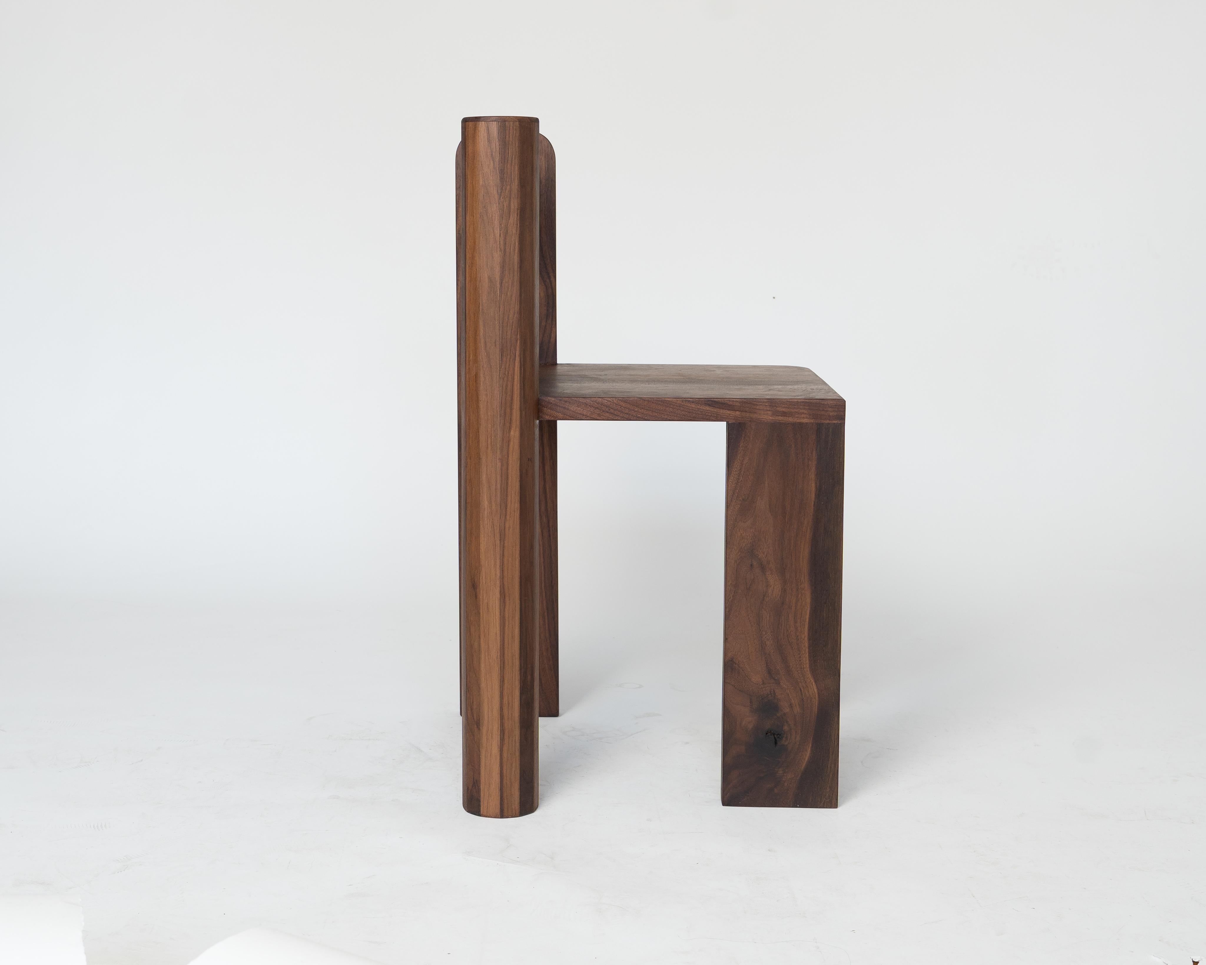 Redline Design Stuhl (Holzarbeit) im Angebot