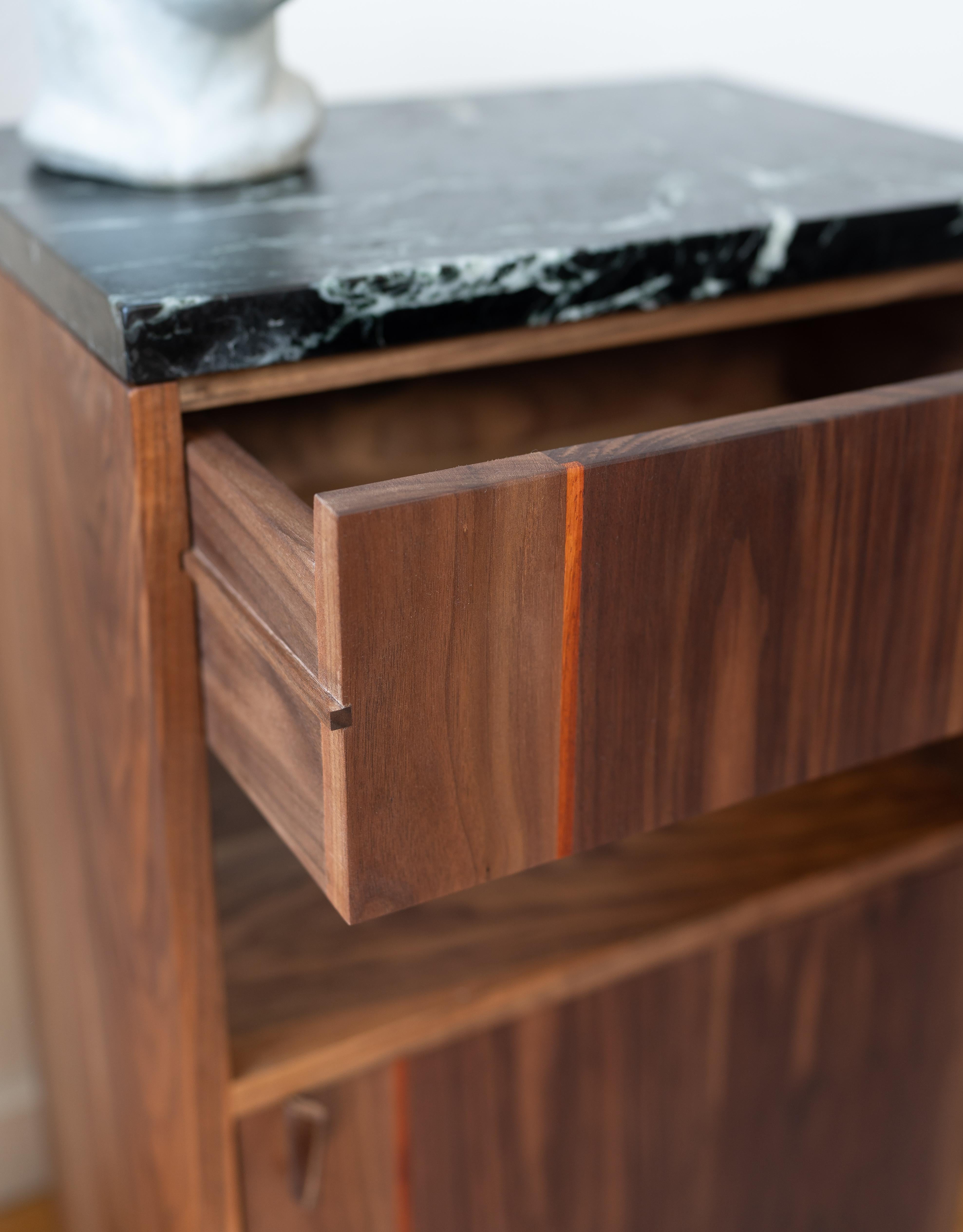 Redline Design Dry Bar im Angebot 1