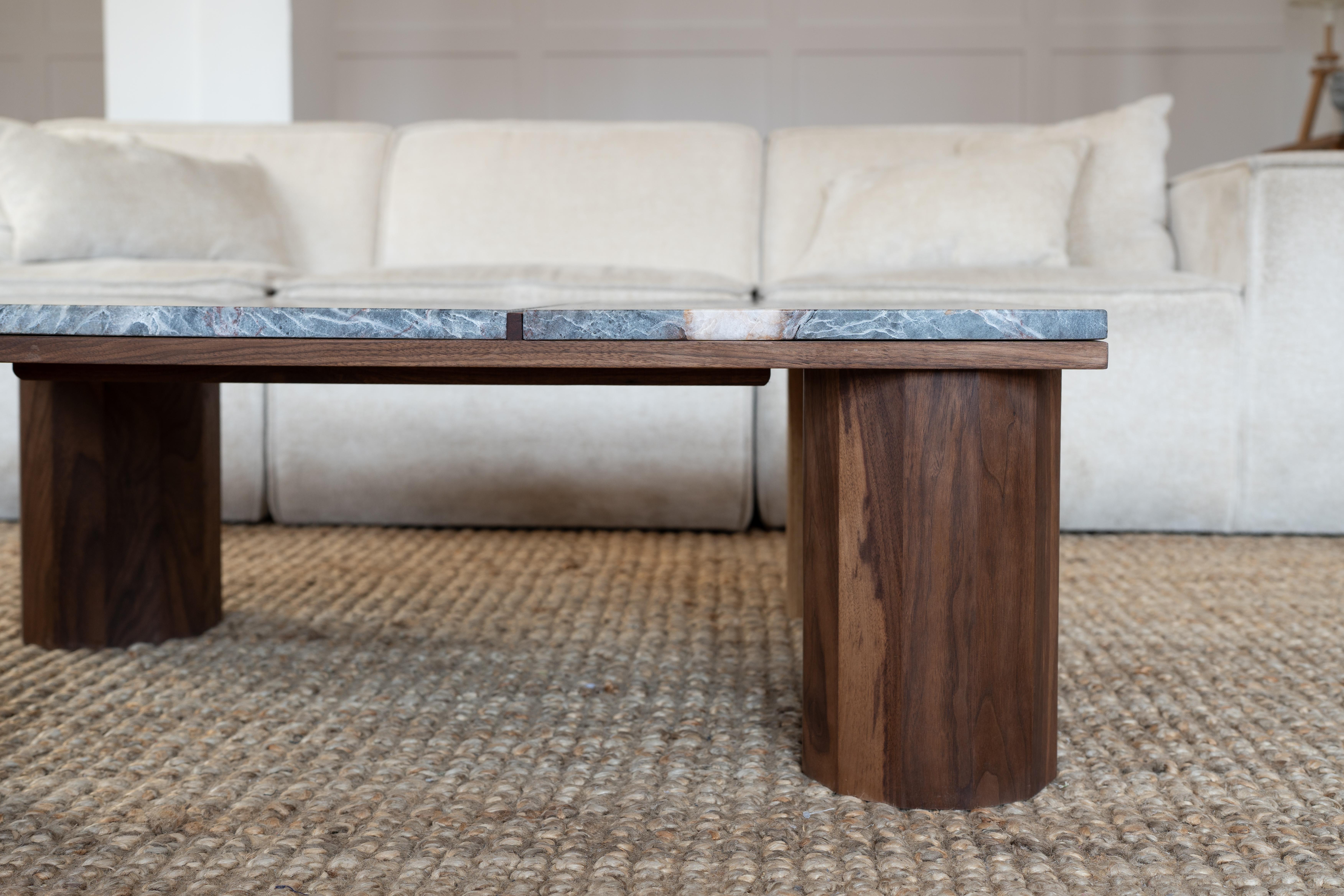 Redline Design Split Stone Tisch im Zustand „Neu“ im Angebot in Toronto, CA