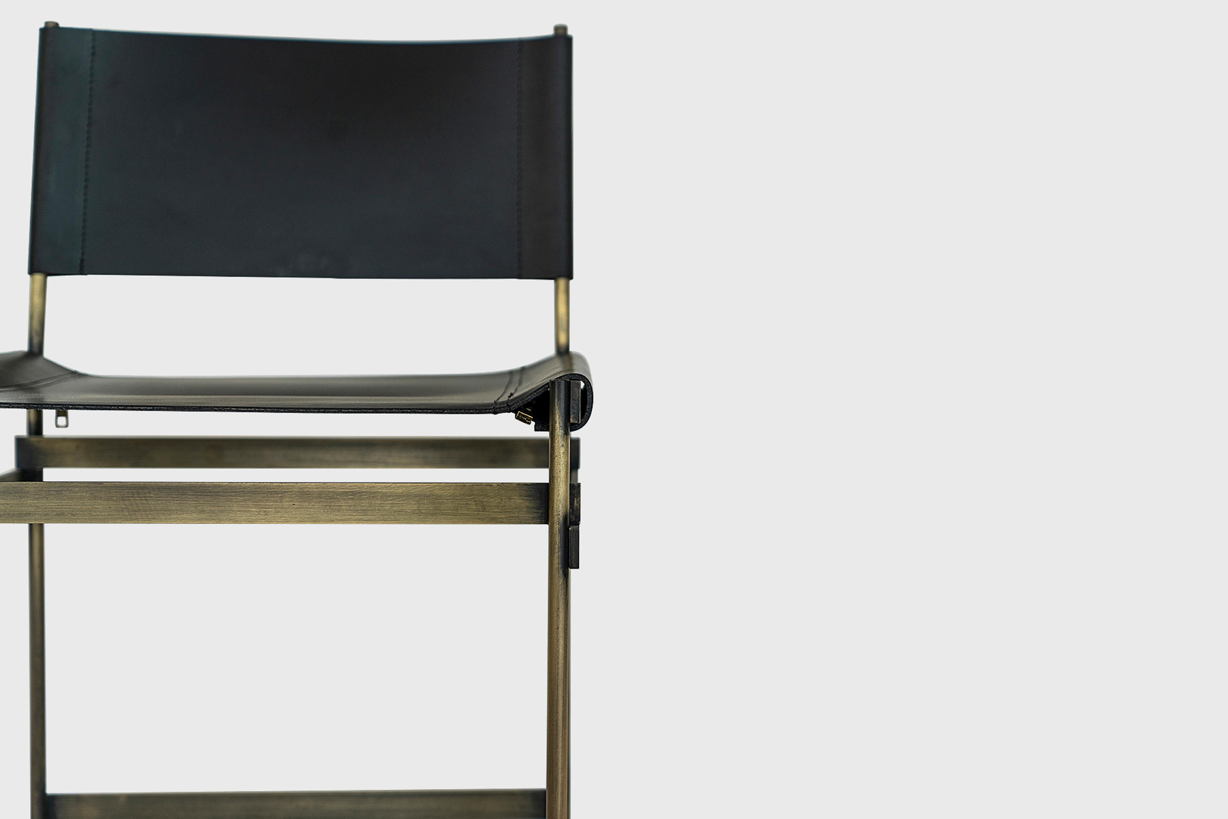 Autre Chaise de salle à manger en cuir Redo par Atra Design en vente