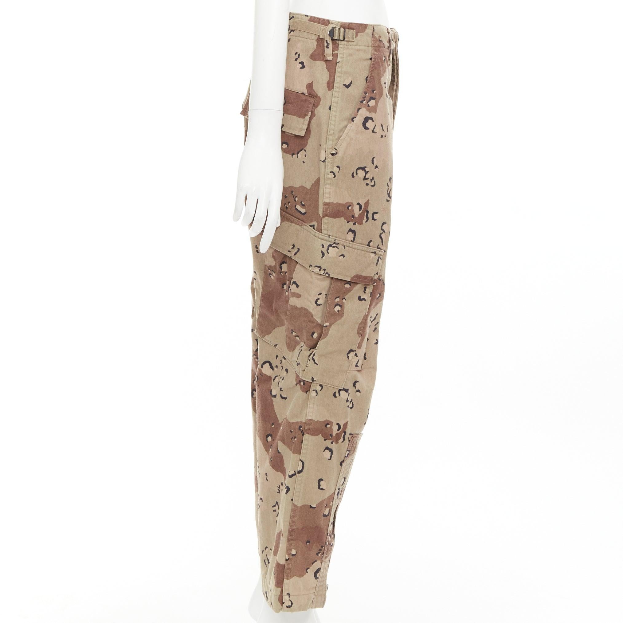 REDONE Desert Camo beige brown cotton blend camouflage cargo cropped pants S In Excellent Condition For Sale In Hong Kong, NT