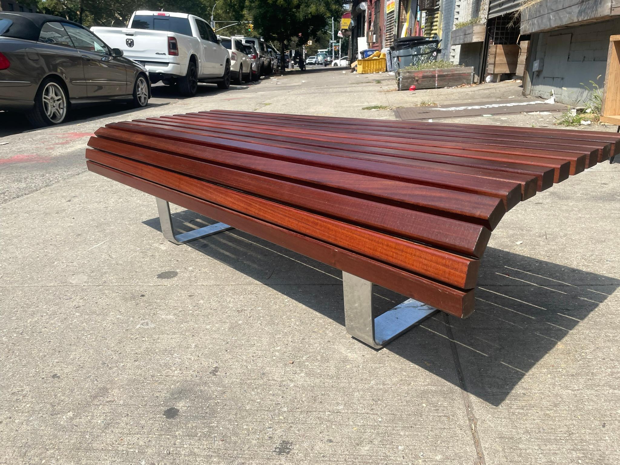 Redwood Mid Century Modern Wood Slat Coffee Table / Bench In Good Condition For Sale In Brooklyn, NY