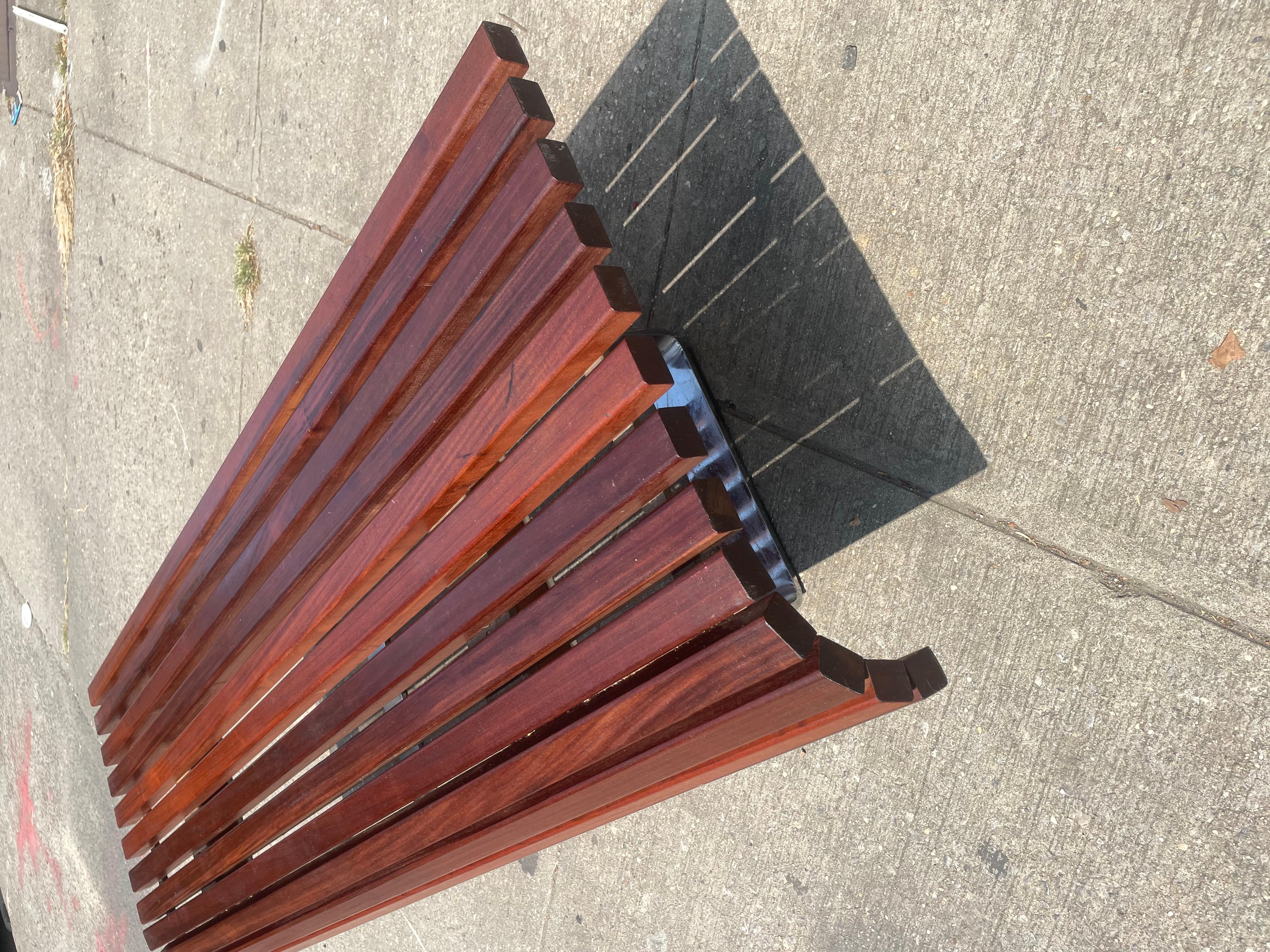 Hardwood Redwood Mid Century Modern Wood Slat Coffee Table / Bench For Sale