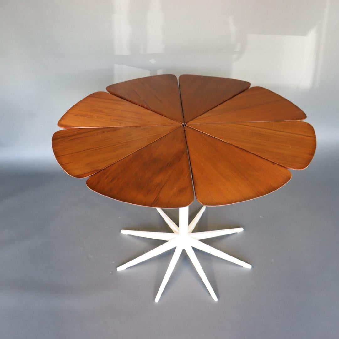 This is a rare vintage California Redwood petal table designed by Richard Shultz for Knoll. This is a vintage production dating from 1960s. This table is made of solid California old growth redwood beautiful and sure to be a conversation piece. Each