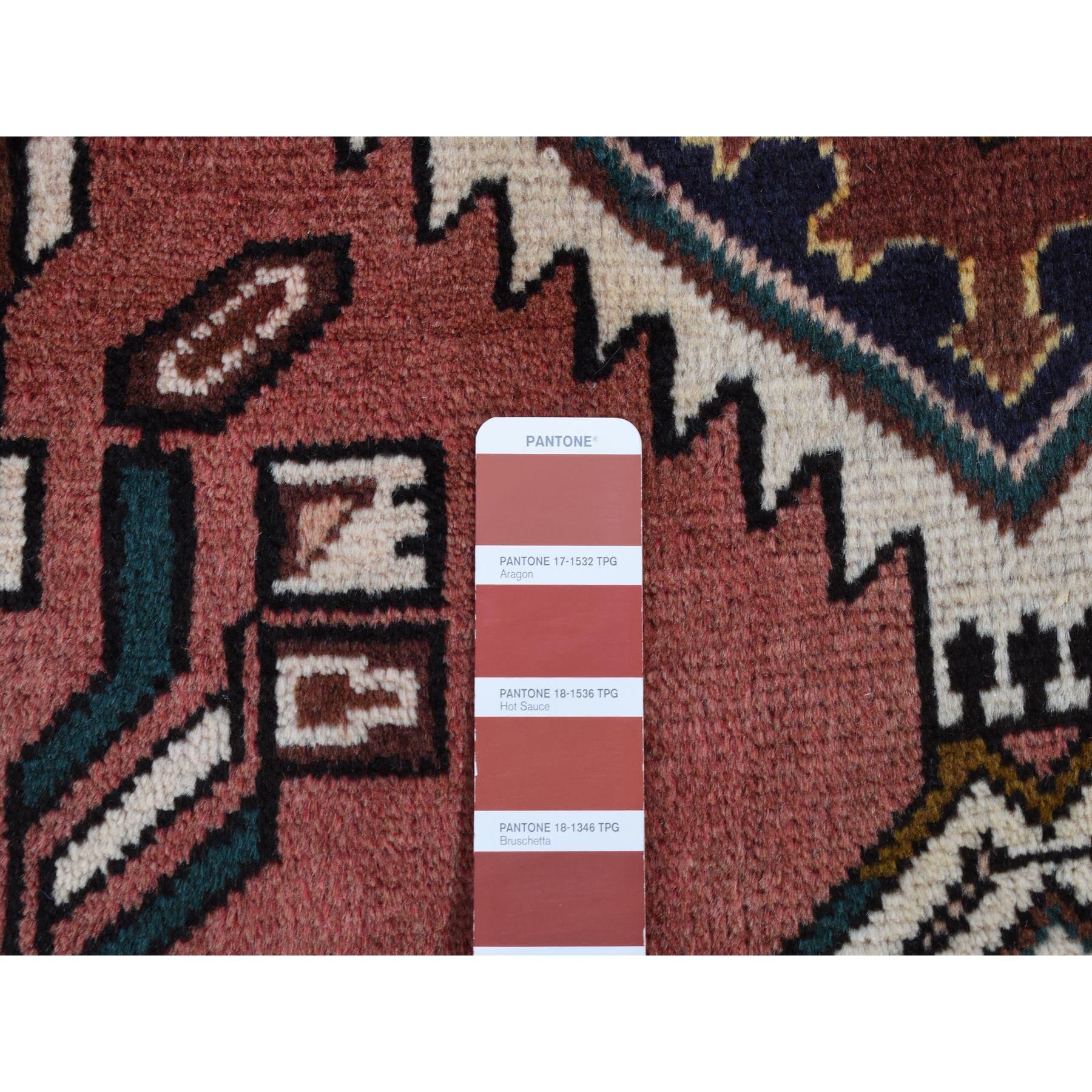 Redwood Red Vintage Persisch Malayer Reine Wolle Handgeknüpft Breite Läufer Teppich (Mitte des 20. Jahrhunderts) im Angebot