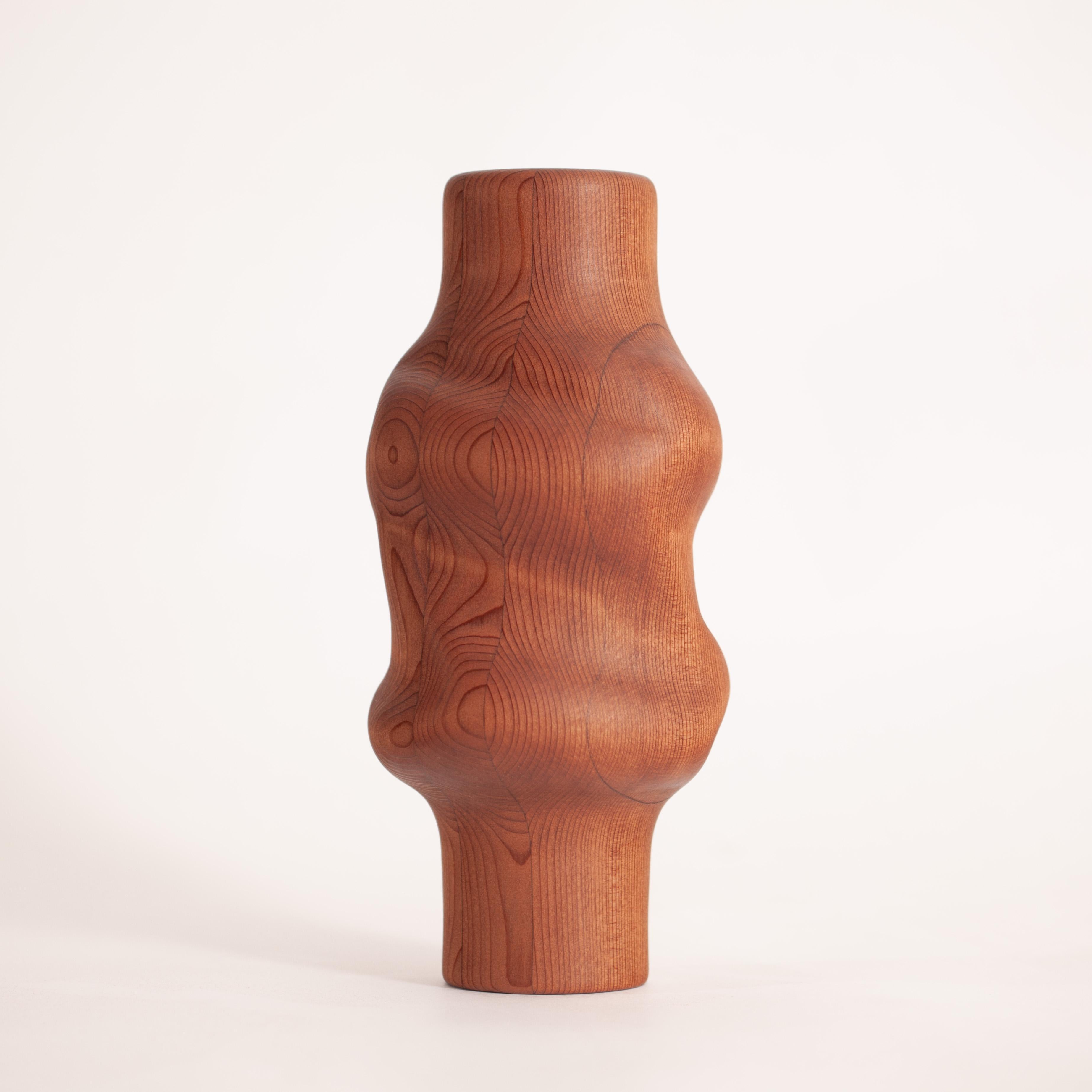Redwood Svitok Vase aus wiederverwendetem Holz (Moderne) im Angebot