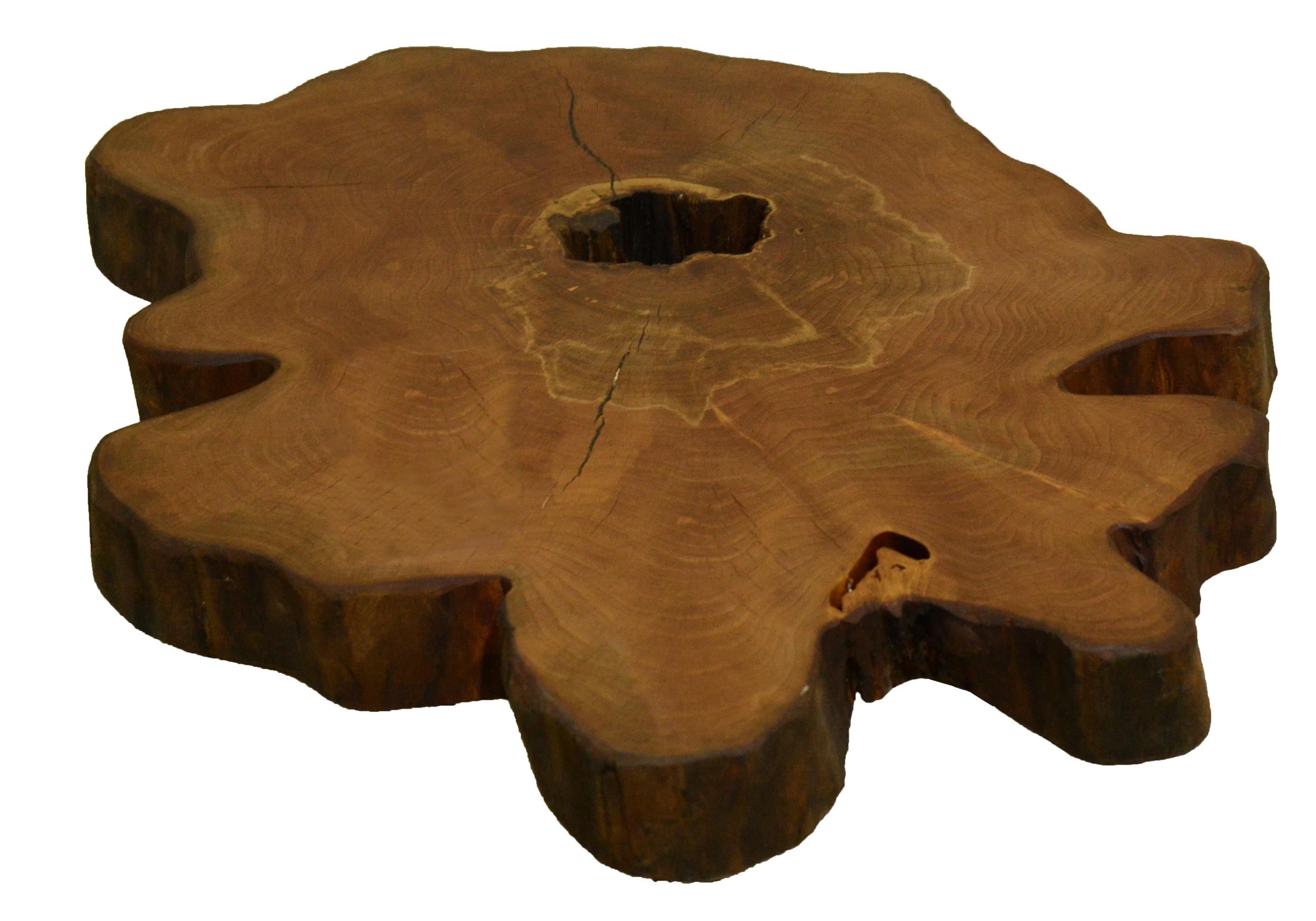 Introduce a raw naturalistic style to your living space with a naturalist live edge coffee table. Using only salvaged wood, it takes a hunter’s eye to recognize them in the wild. It takes a creative visionary to see each fallen tree as a powerful