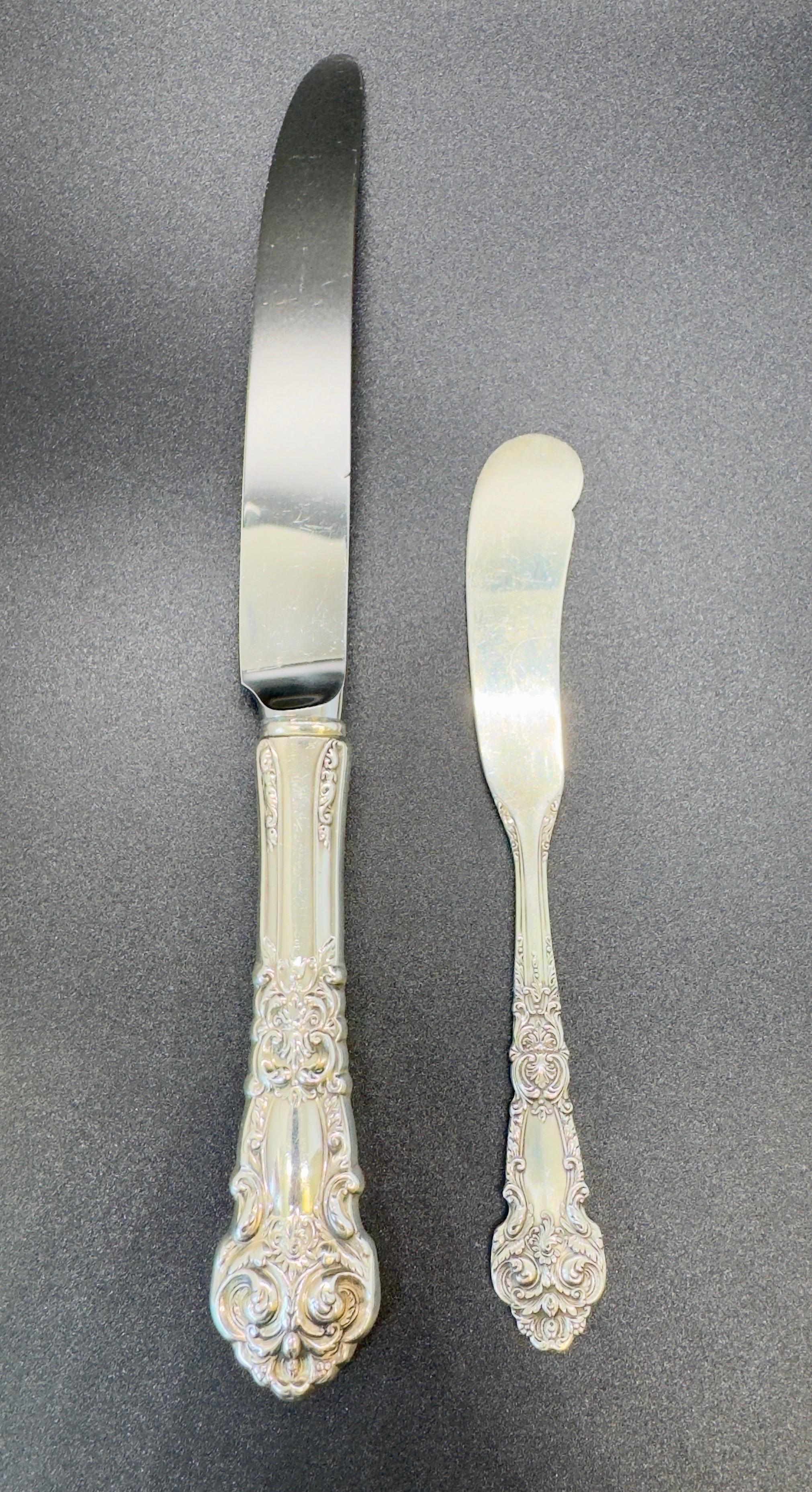 Reed and Barton Art Nouveau Serling Silver Dinner Flatware set, 72 Pcs 4